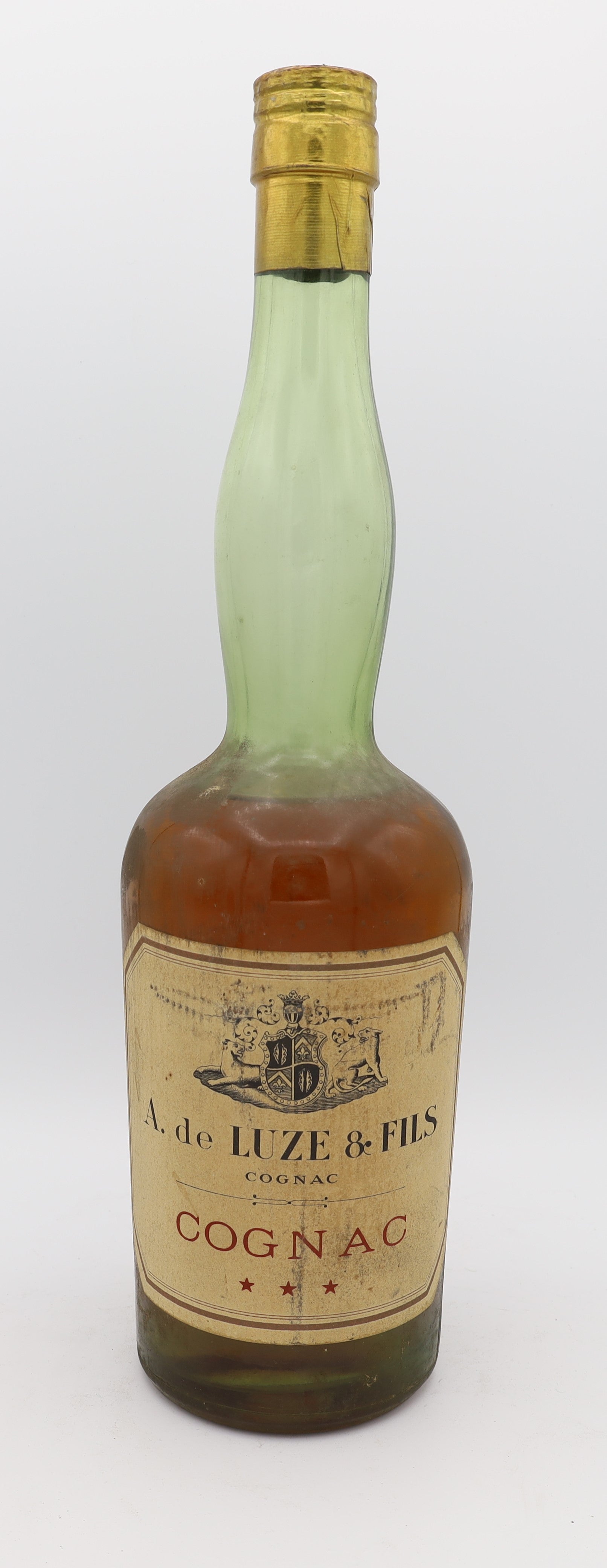 A. de Luze Fils 3 Stars Cognac – premium French brandy with rich amber color, smooth and balanced flavors, ideal for collectors and connoisseurs.