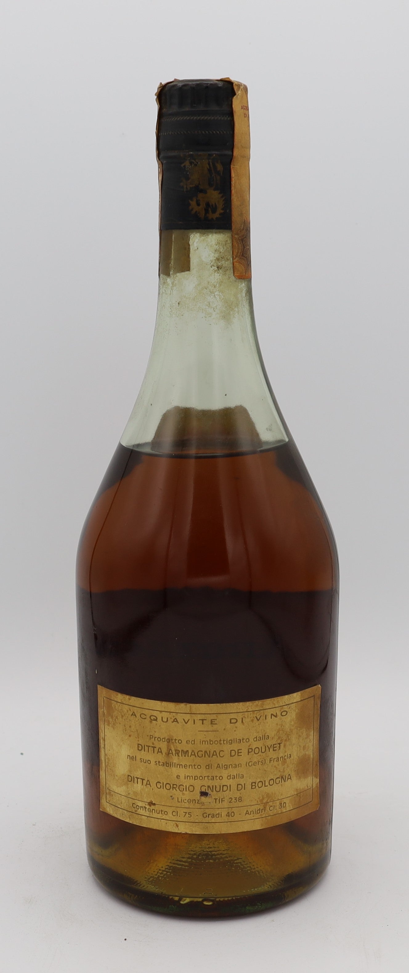 Armagnac de Pouyet VSOP Acquavite di Vino – premium aged brandy with rich, smooth flavors, crafted from fine wine distillation.