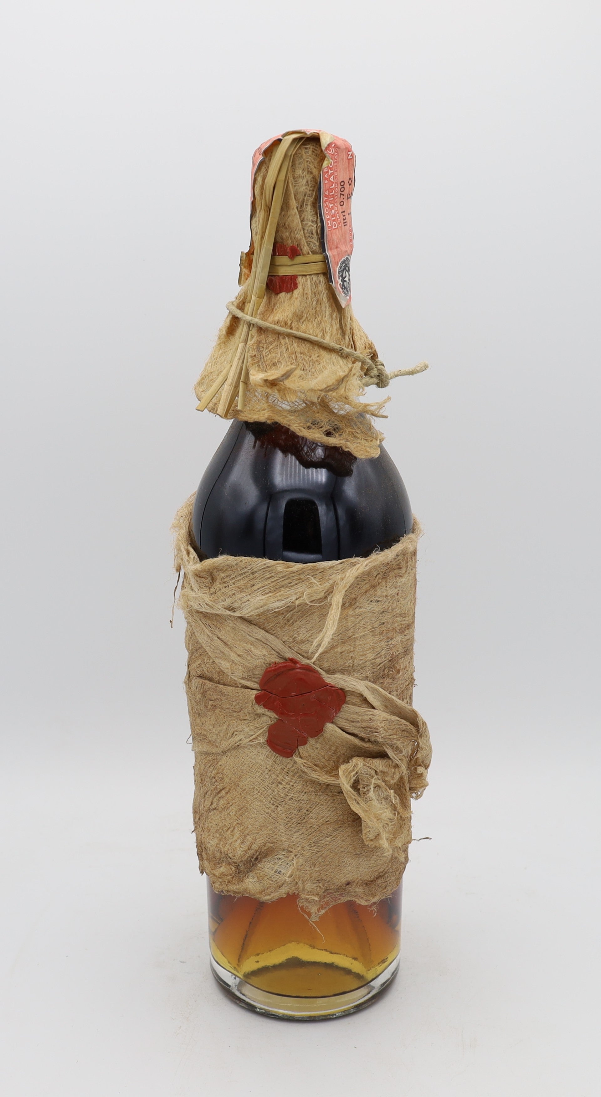 Baron G. Legrand Bas-Armagnac Vintage 1912, Reserved Treasures Club edition – exceptionally rare vintage brandy with rich, complex flavors, perfect for collectors.