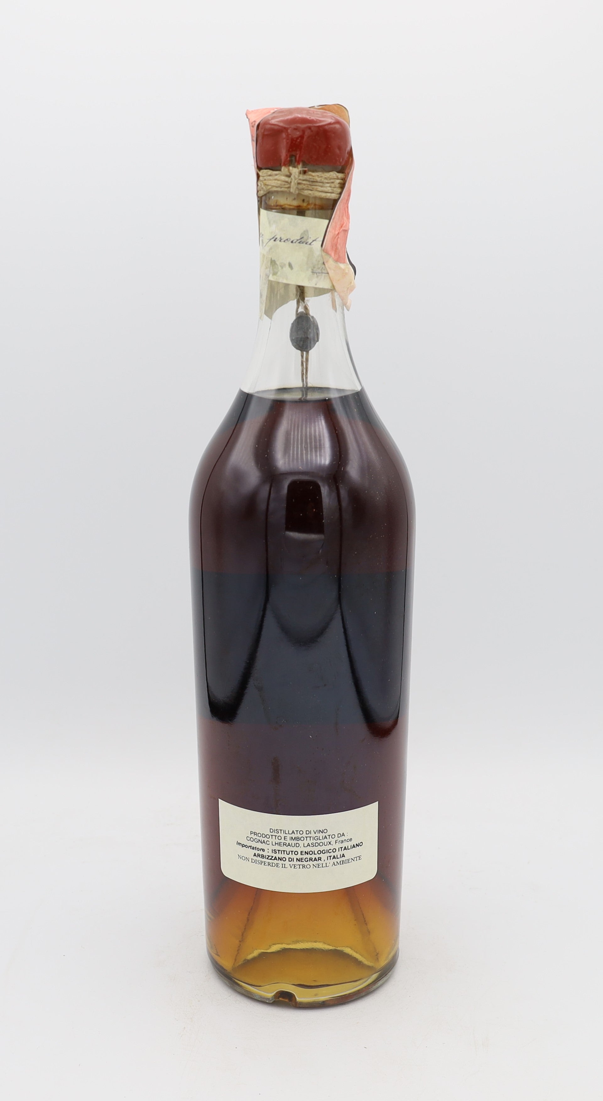 Baron G. Legrand Bas-Armagnac Vintage 1920, Reserved Treasures Club edition, presented in a collector’s box – exceptionally rare vintage brandy with rich, complex flavors.