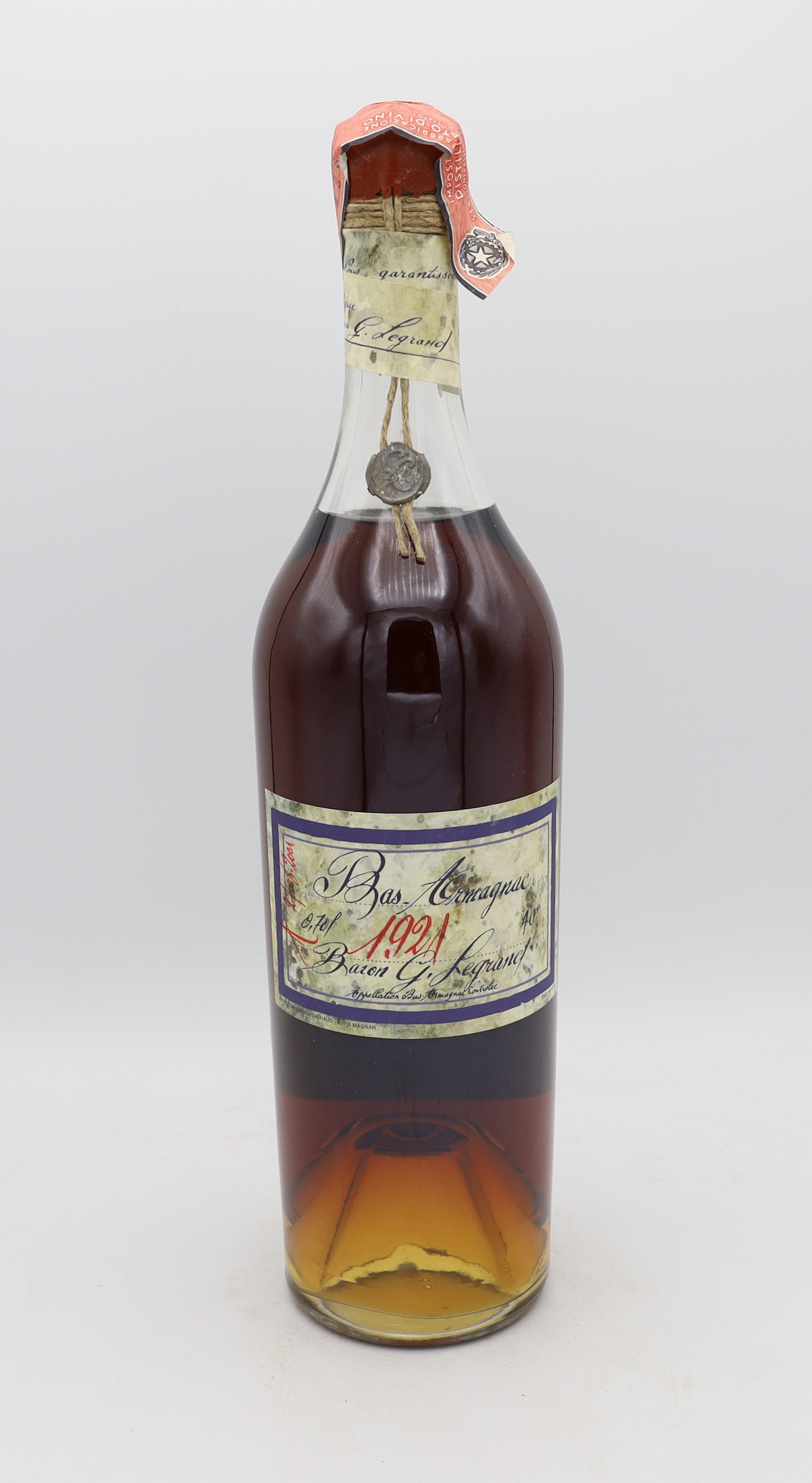 Baron G. Legrand Bas-Armagnac Vintage 1921, Reserved Treasures Club edition, presented in a collector’s box – exceptionally rare vintage brandy with rich, complex flavors.