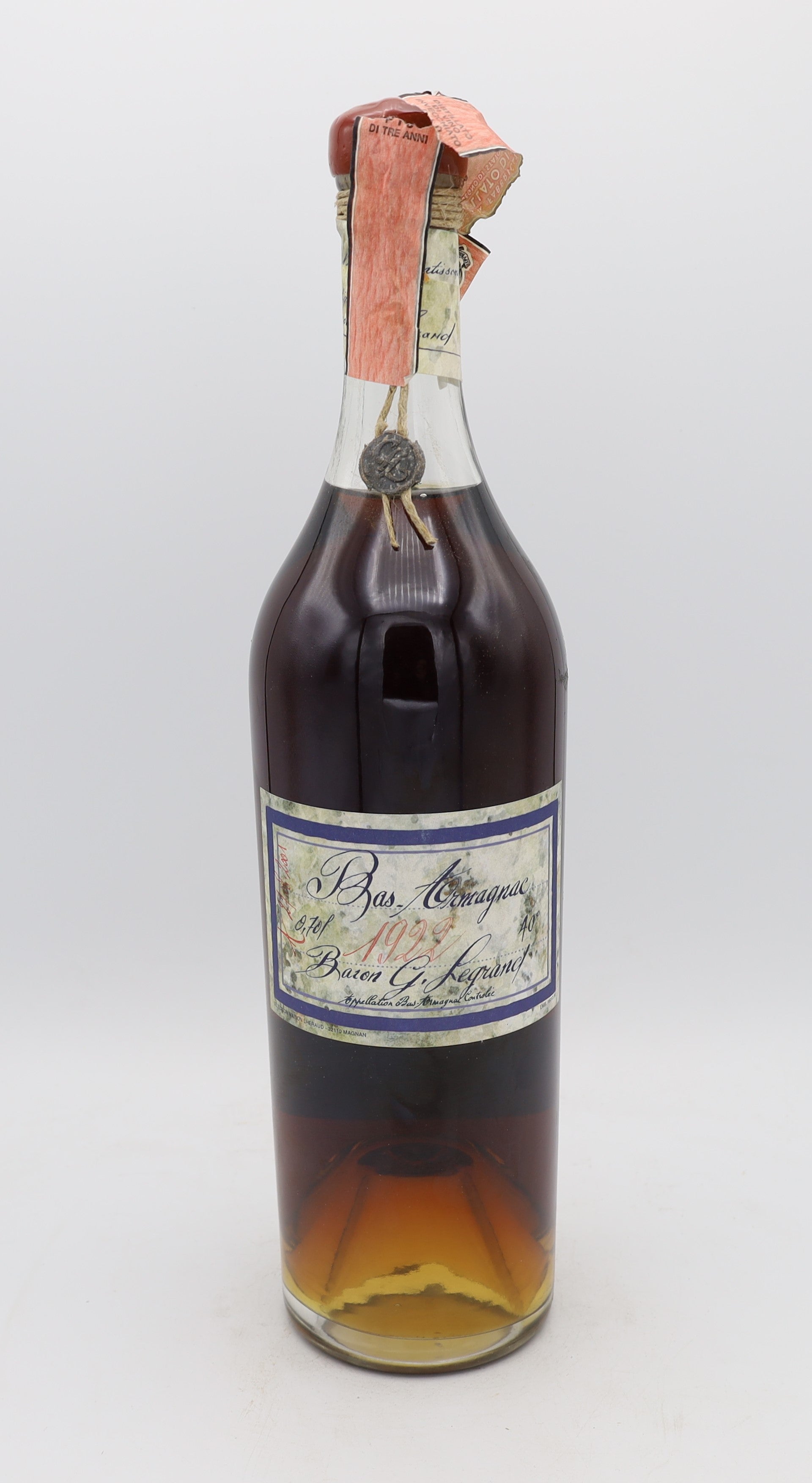 Baron G. Legrand Bas-Armagnac Vintage 1922, Reserved Treasures Club edition, presented in a collector’s box – exceptionally rare vintage brandy with rich, complex flavors.