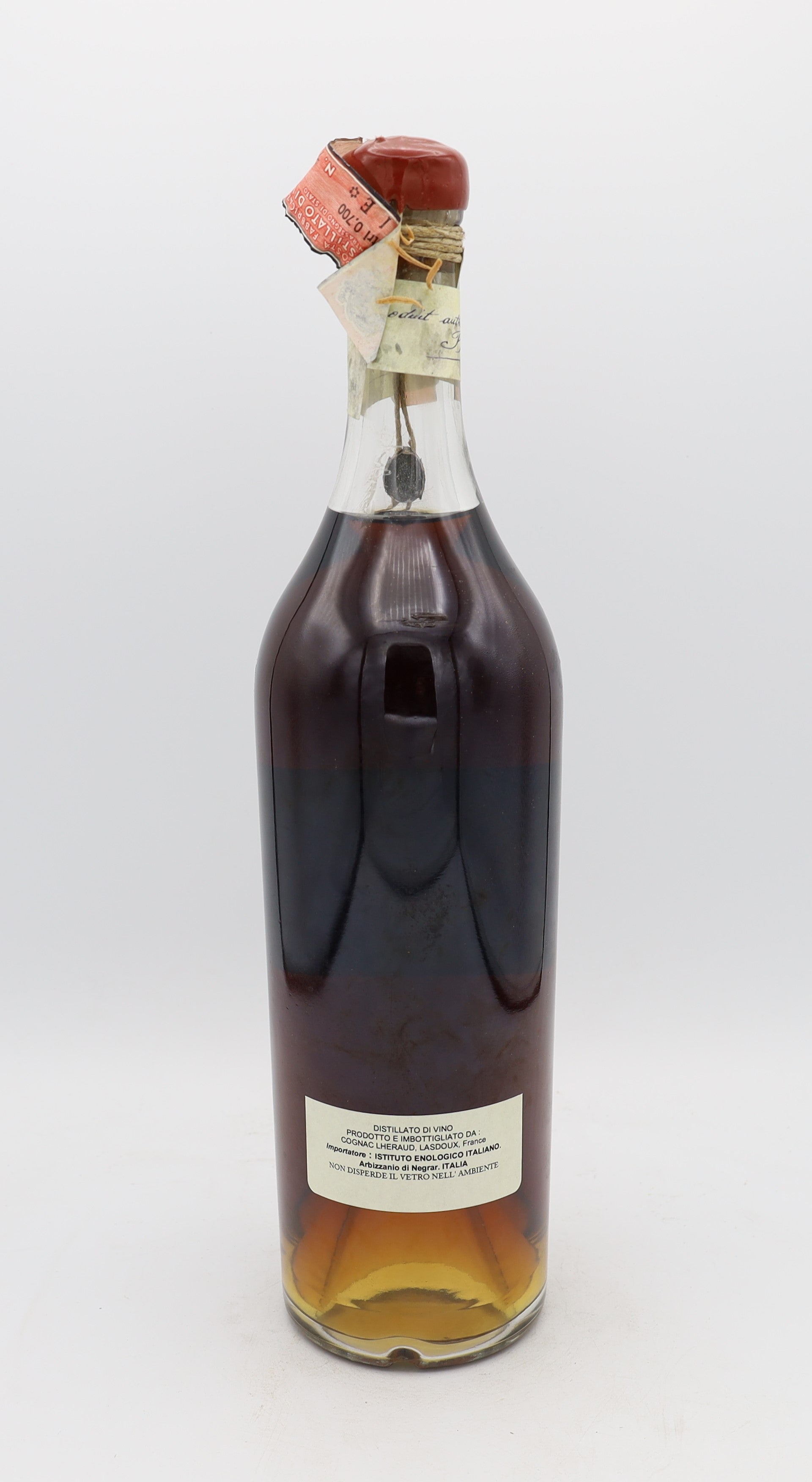 Baron G. Legrand Bas-Armagnac Vintage 1922, Reserved Treasures Club edition, presented in a collector’s box – exceptionally rare vintage brandy with rich, complex flavors.