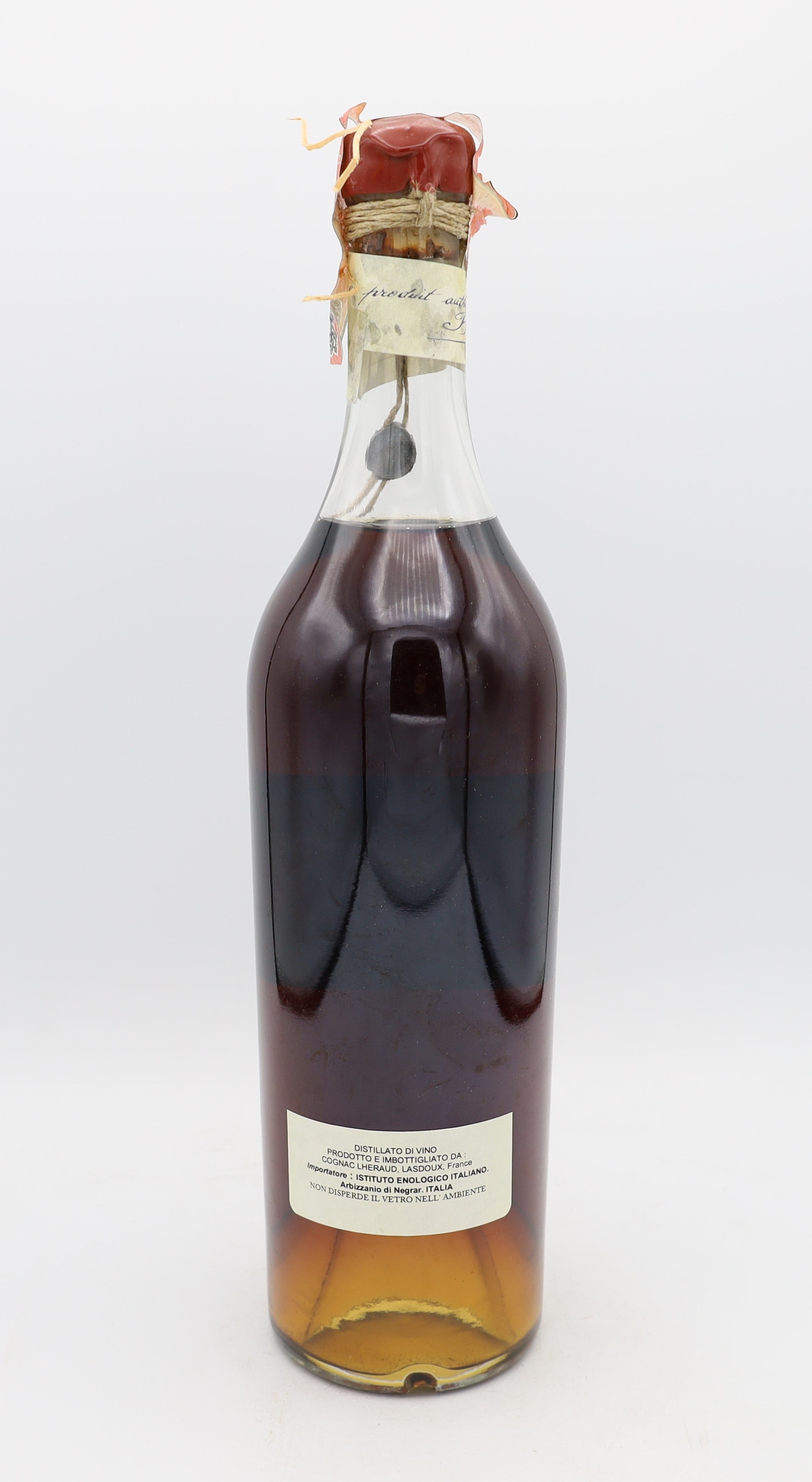 Baron G. Legrand Bas-Armagnac Vintage 1926, Reserved Treasures Club edition, presented in a collector’s box – exceptionally rare vintage brandy with rich, complex flavors.