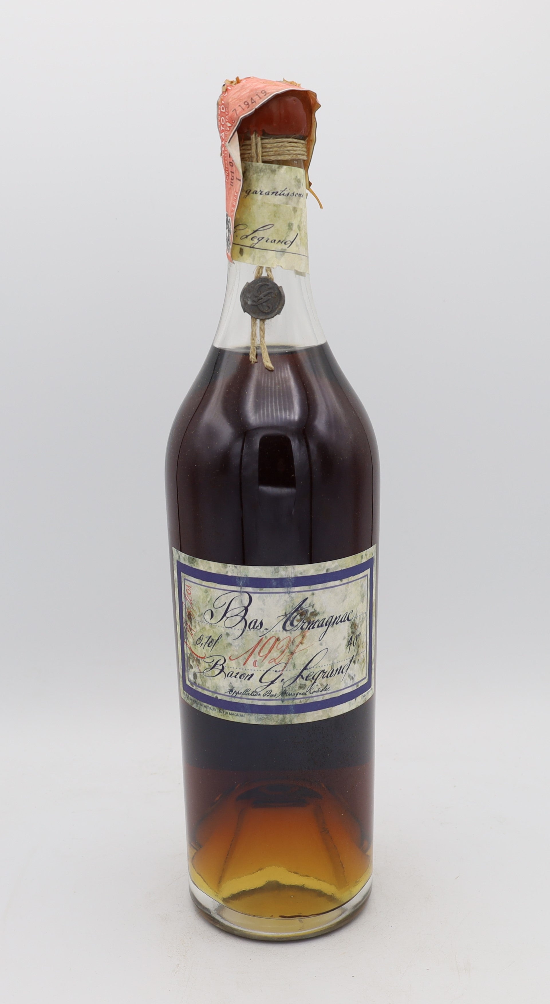 Baron G. Legrand Bas-Armagnac Vintage 1927, Reserved Treasures Club edition, presented in a collector’s box – exceptionally rare vintage brandy with rich, complex flavors.