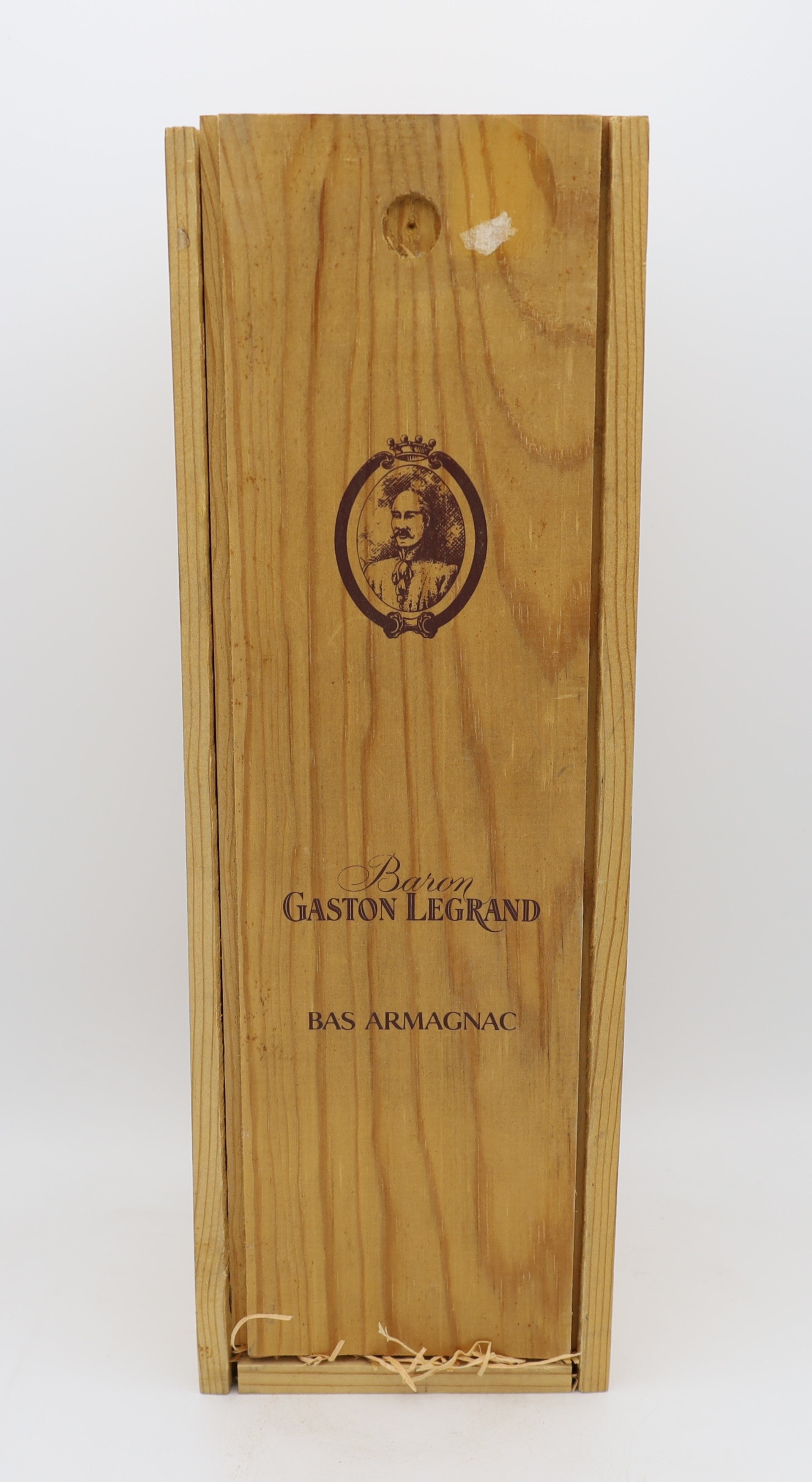 Baron G. Legrand Bas-Armagnac Vintage 1929, Reserved Treasures Club edition, presented in a collector’s box – exceptionally rare vintage brandy with rich, complex flavors.