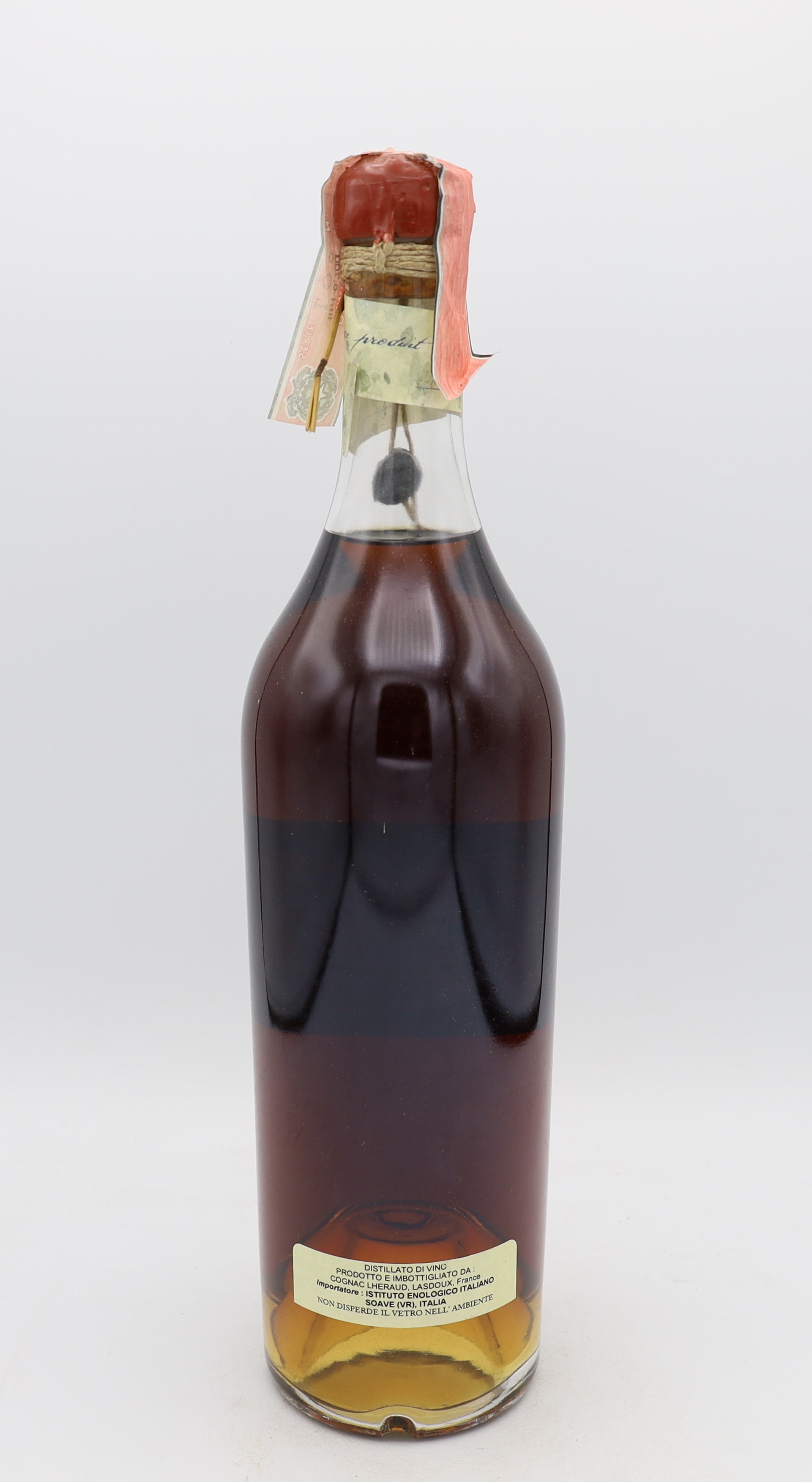 Baron G. Legrand Bas-Armagnac Vintage 1935, Reserved Treasures Club edition, presented in a collector’s box – exceptionally rare vintage brandy with rich, complex flavors.