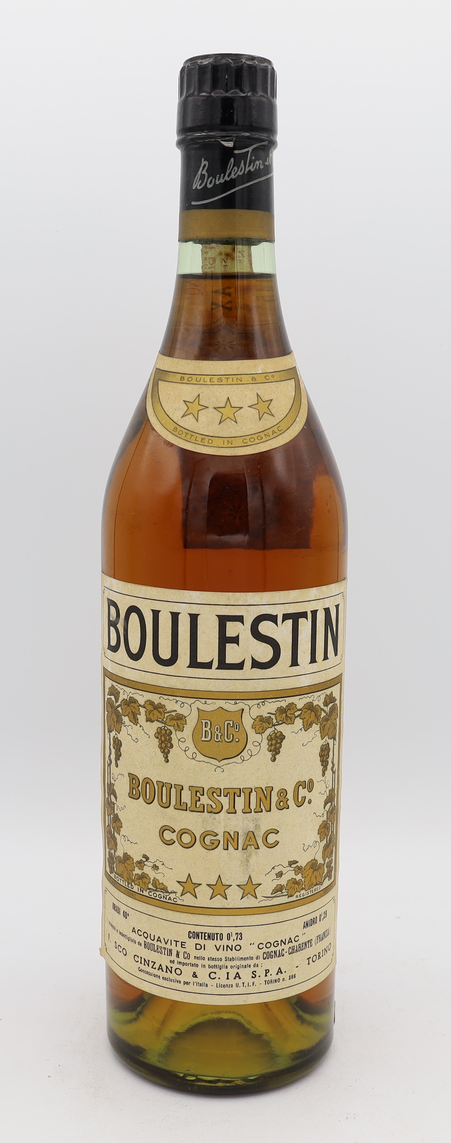Boulestin & Co Cognac 3 Stars – traditional French cognac with golden amber color, balanced aroma of fruit and oak, representing classic craftsmanship and smooth flavor.