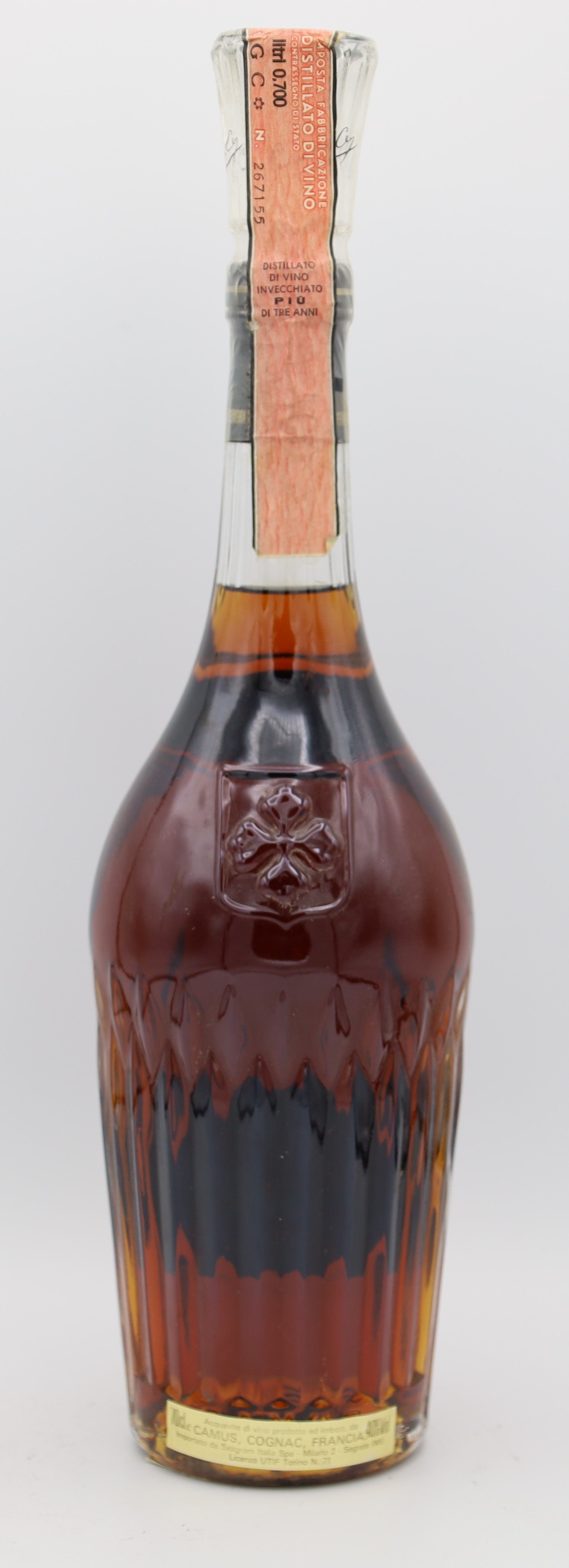 Camus D’Cey XO Cognac – premium French brandy with rich amber color, smooth and complex flavors, ideal for collectors and connoisseurs.