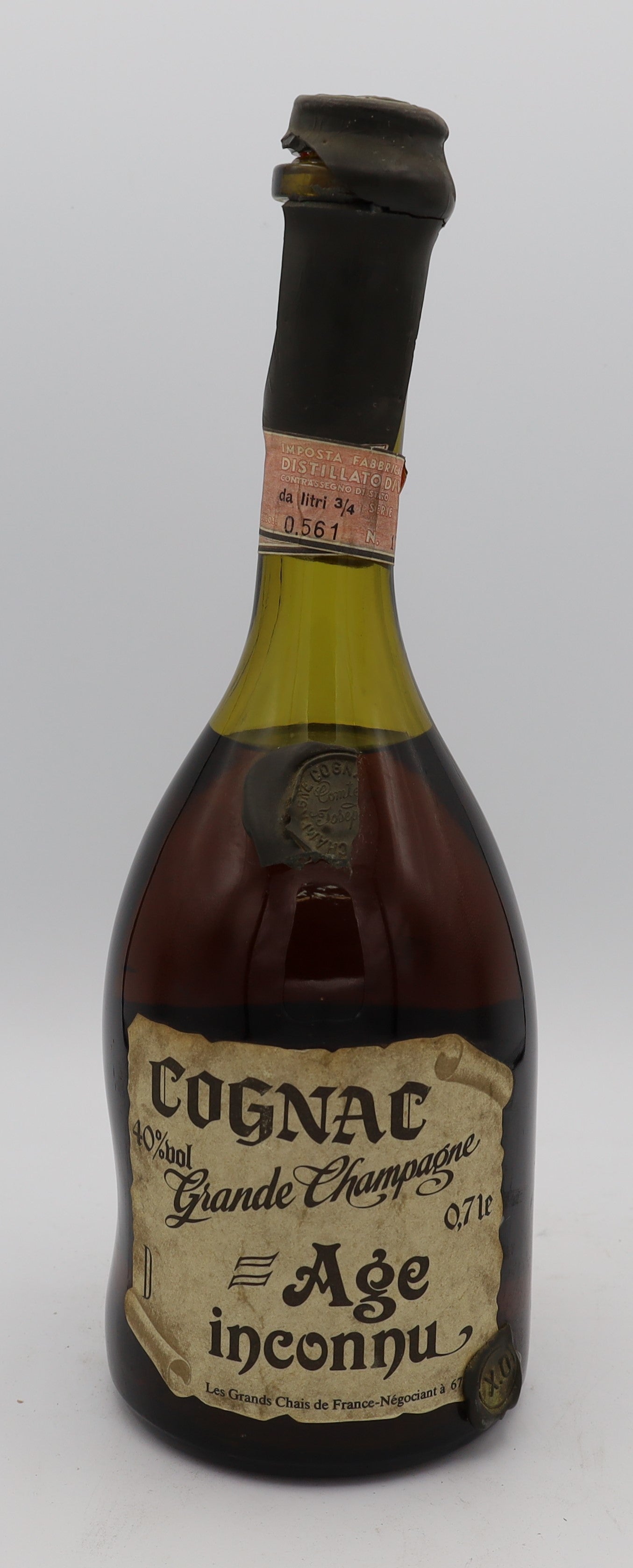 Cognac Grande Champagne XO – aged French cognac with unknown age, featuring rich amber color and refined, complex flavors, ideal for collectors and connoisseurs.