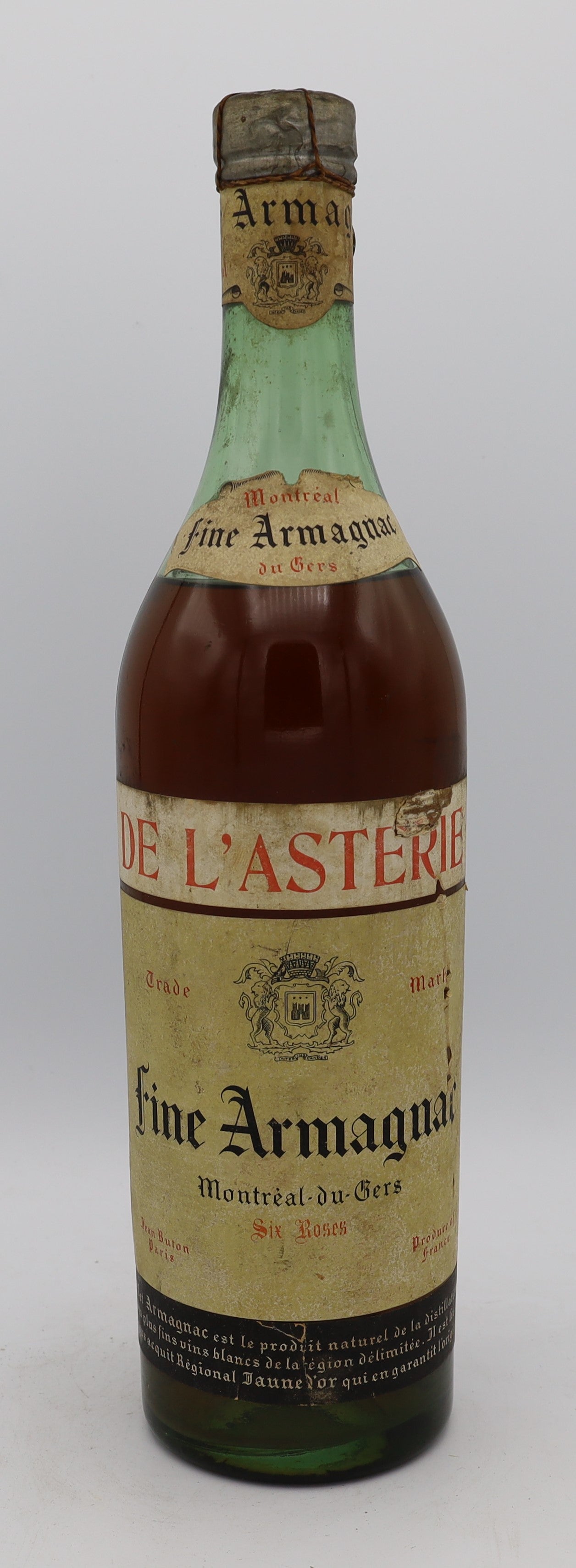 De L'Asterie Fine Armagnac from Montréal du Gers with neck label – premium aged brandy with rich, smooth flavors, ideal for collectors and connoisseurs.