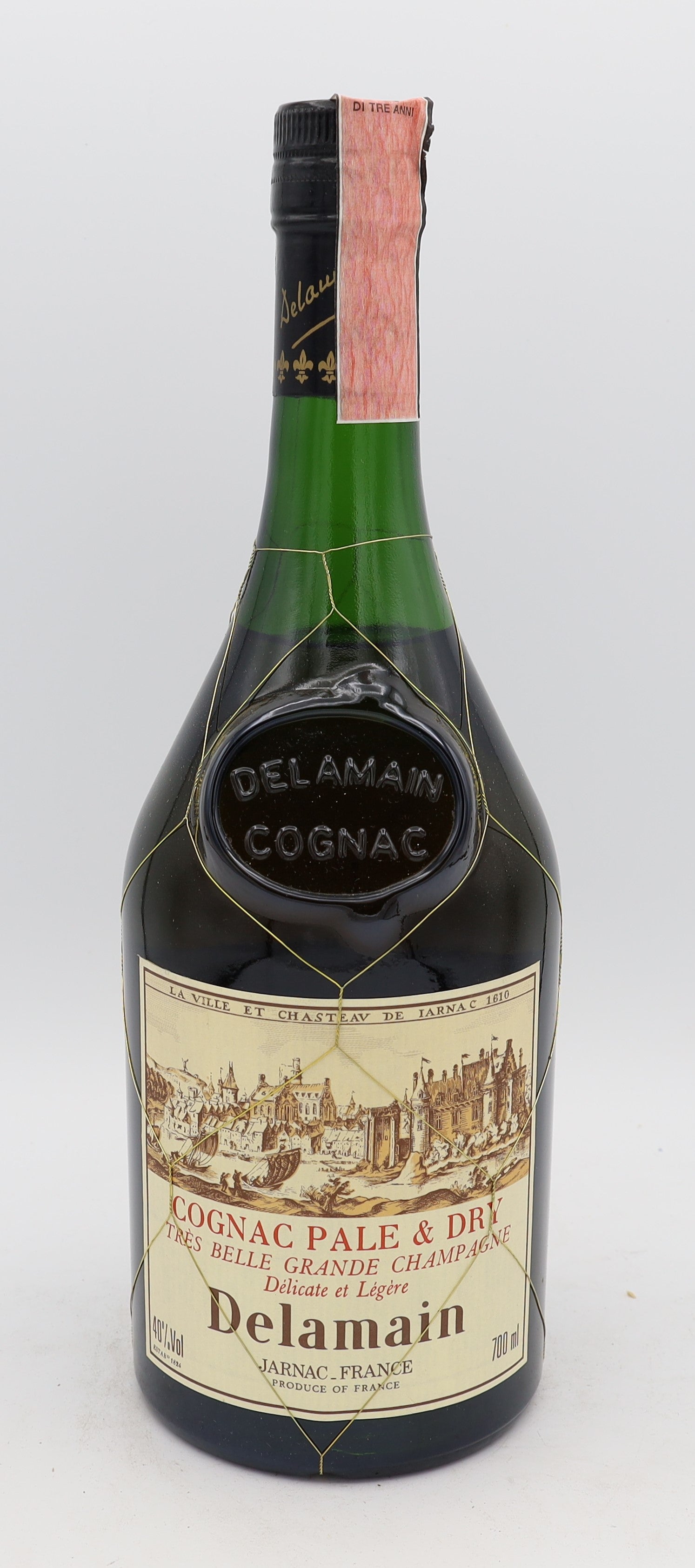 Delamain Cognac Pale & Dry – premium French brandy from the Grande Champagne region, featuring pale amber color, delicate aromas, and smooth, refined flavors, ideal for collectors and connoisseurs.