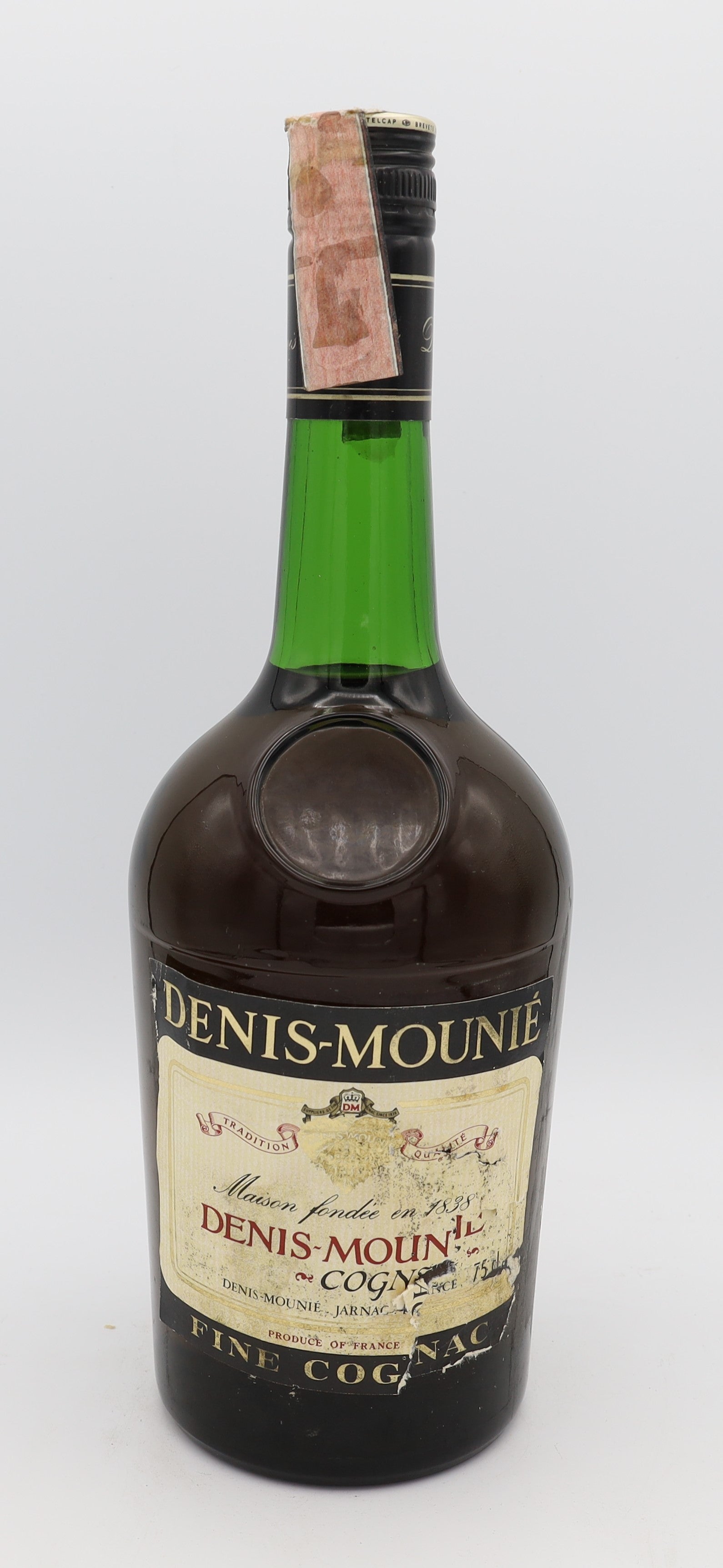 Denis Mounié Fine Cognac with white label – premium French brandy with rich amber color, smooth and refined flavors, ideal for collectors and connoisseurs.
