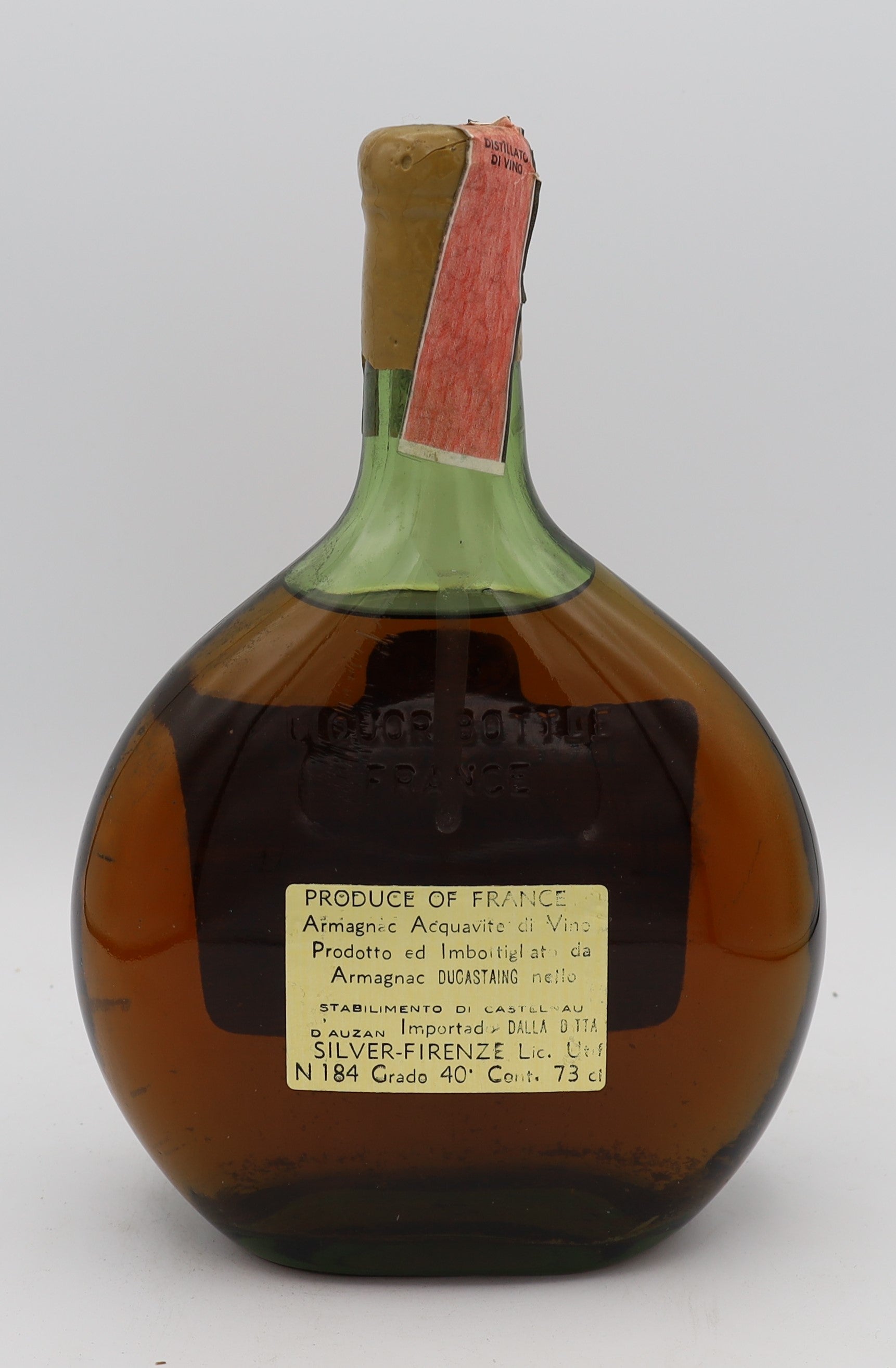 Ducastaing VSOP Fine Armagnac with gold cap – premium aged brandy with rich, smooth flavors, ideal for collectors and connoisseurs.