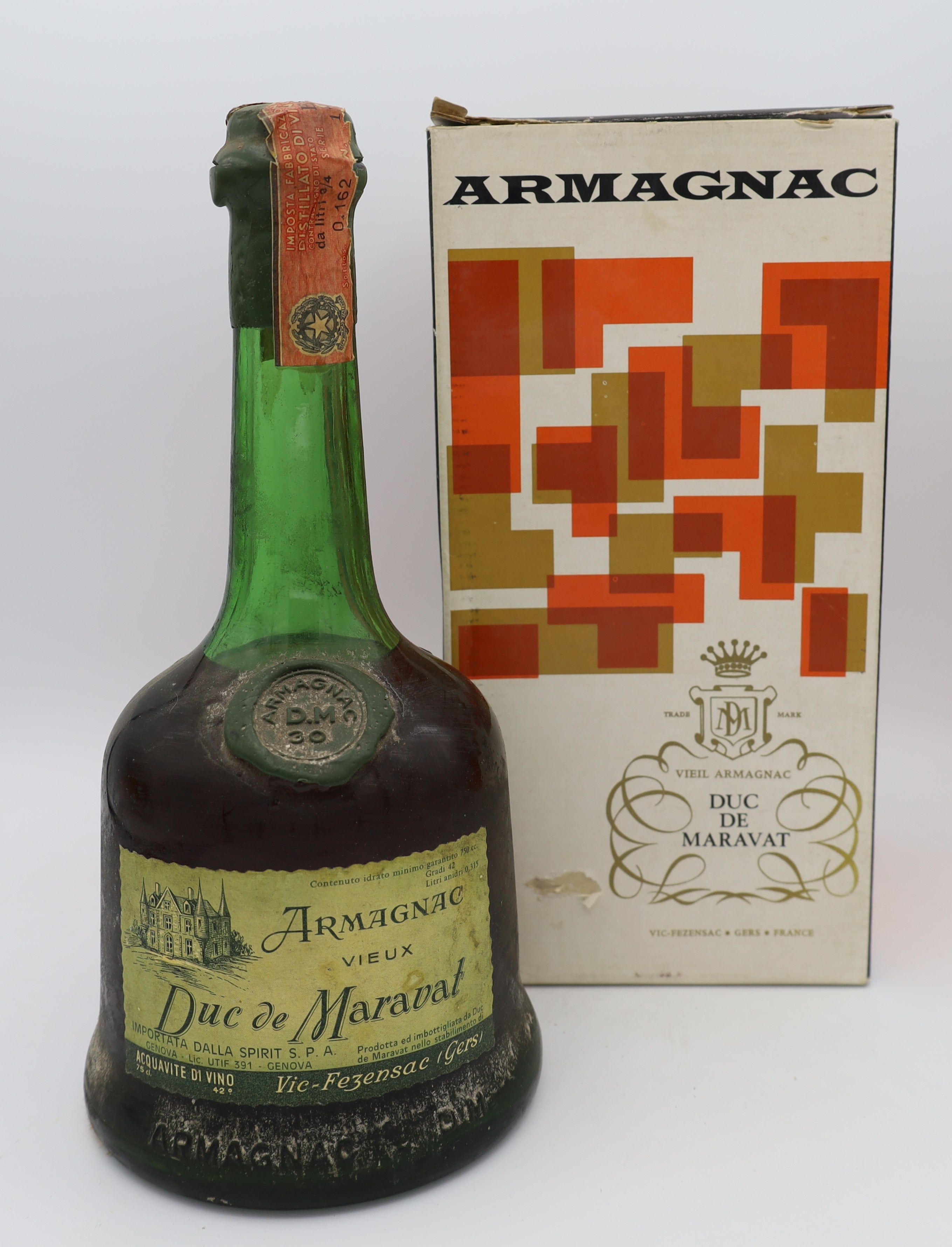 Duc de Maravat Vieux Armagnac with green wax – premium aged brandy with rich, smooth flavors, ideal for collectors and connoisseurs.