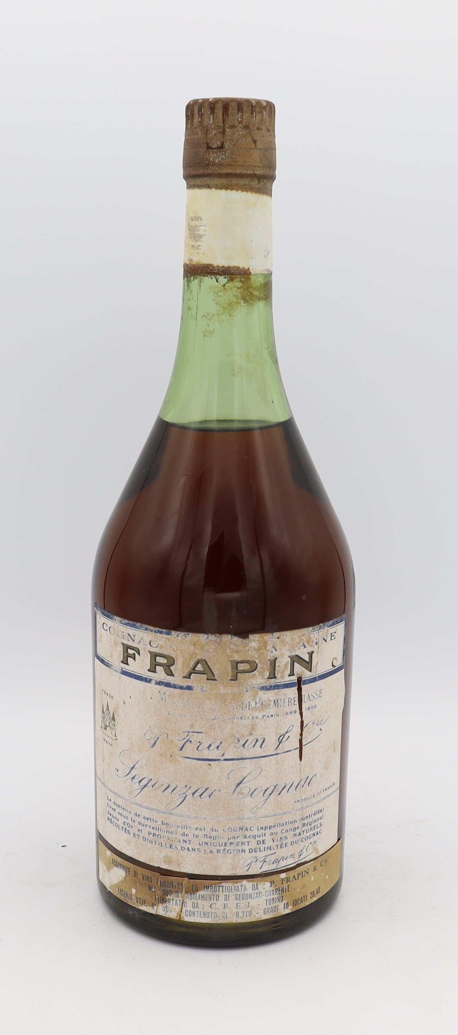 Frapin Fine Champagne Cognac with white label – elegant French cognac made from Grande and Petite Champagne crus, offering refined aromas and smooth, balanced flavor.
