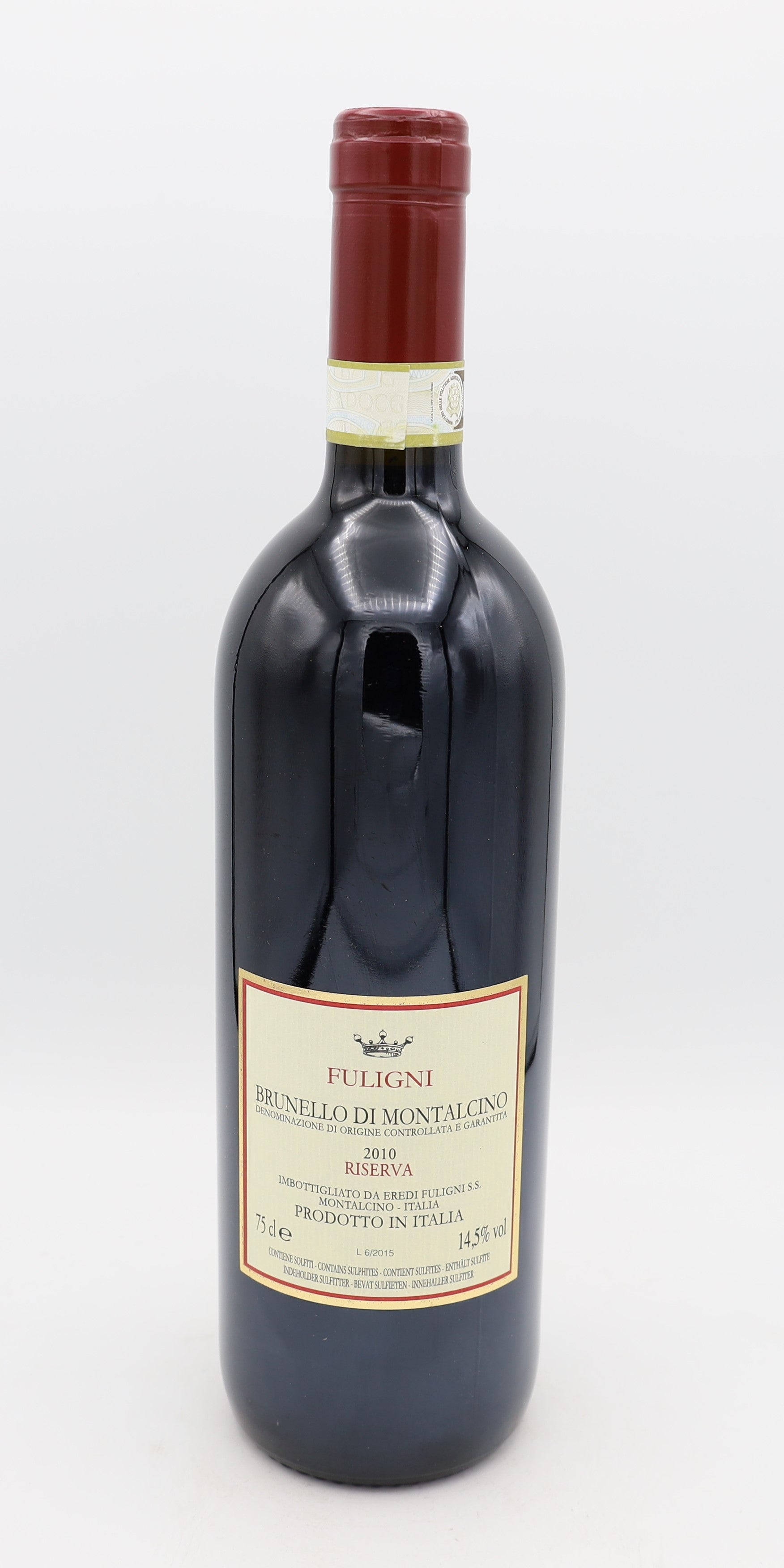 Fuligni Riserva 2010 Brunello di Montalcino DOCG, presented in a wooden case – premium Italian red wine with rich, complex flavors and elegant structure.