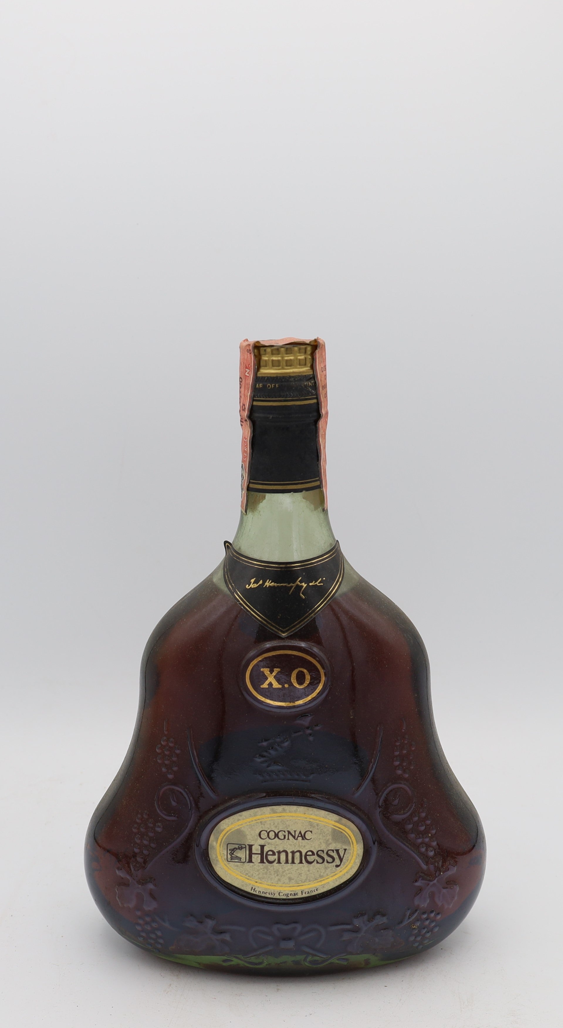 Hennessy XO Cognac 1980s – rare vintage French cognac, premium collectible bottle for connoisseurs and gifting