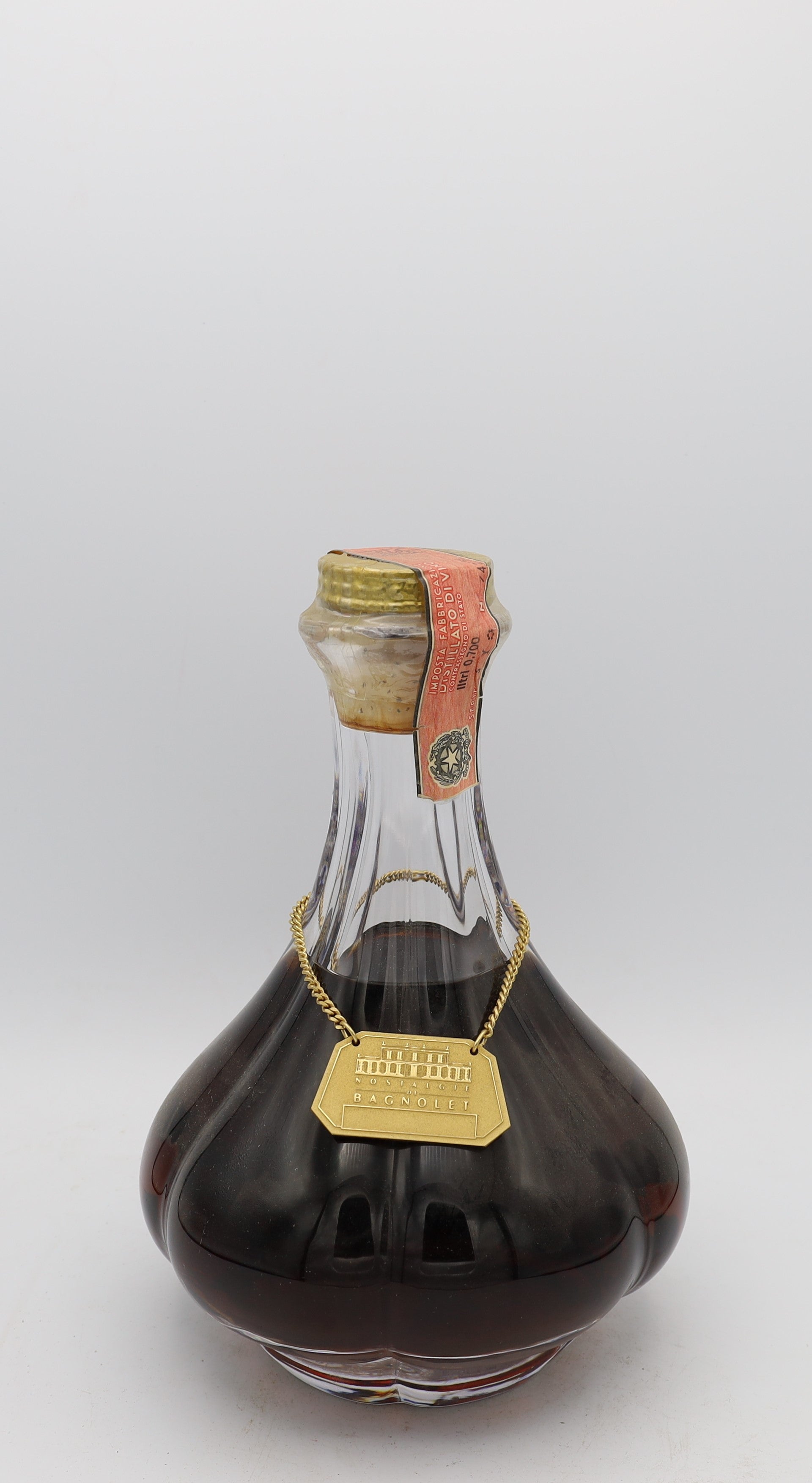 Hennessy Cognac Nostalgie de Bagnolet – premium French cognac in crystal decanter, elegant collectible edition