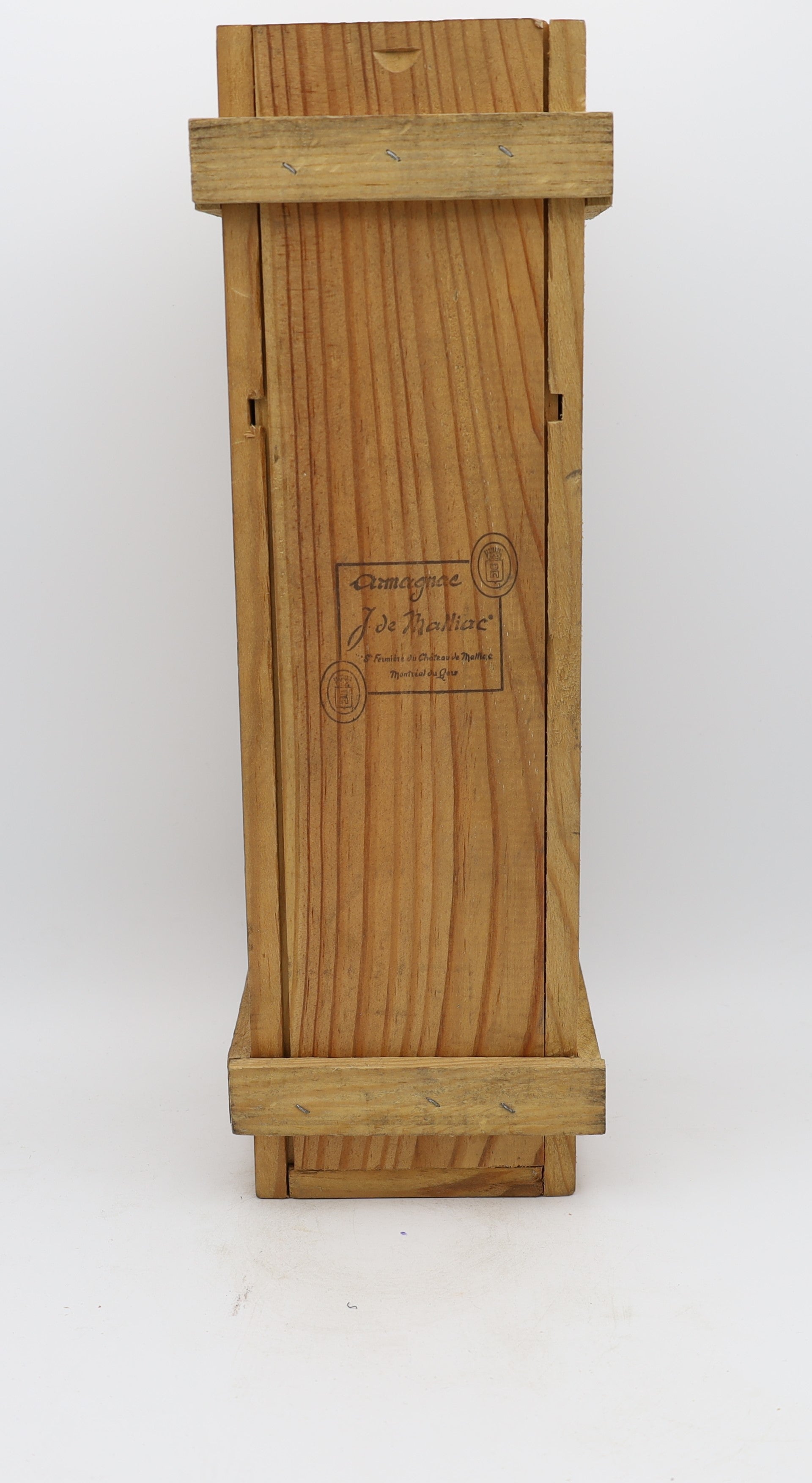 J. de Malliac Armagnac Vintage 1950, Reserved Treasures Club edition – exceptionally rare vintage brandy with rich, complex flavors, perfect for collectors.