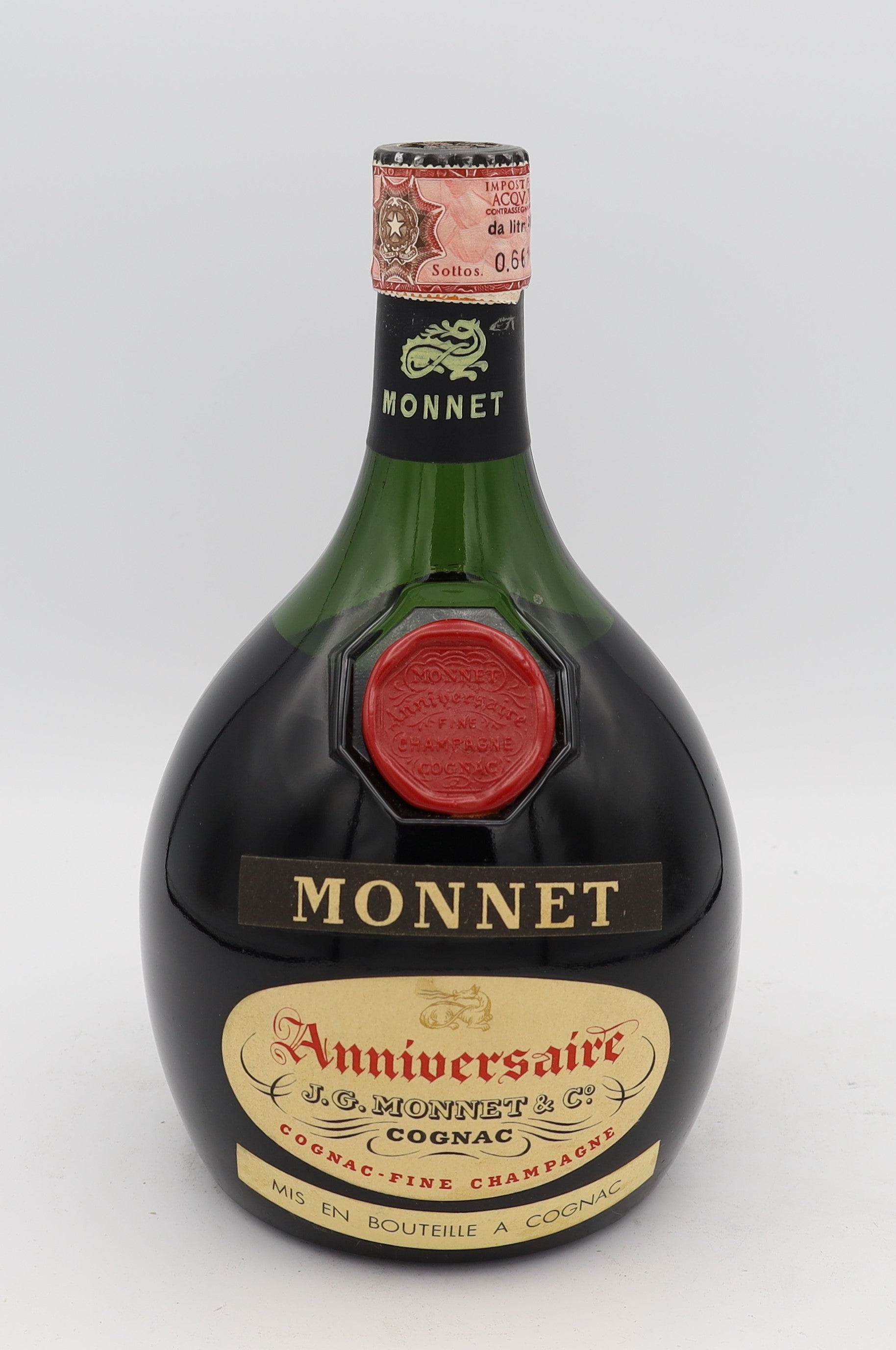 J.G. Monnet Cognac Vintage 1970s – premium French brandy with rich amber color, smooth and refined flavors, aged to perfection, ideal for collectors and connoisseurs.