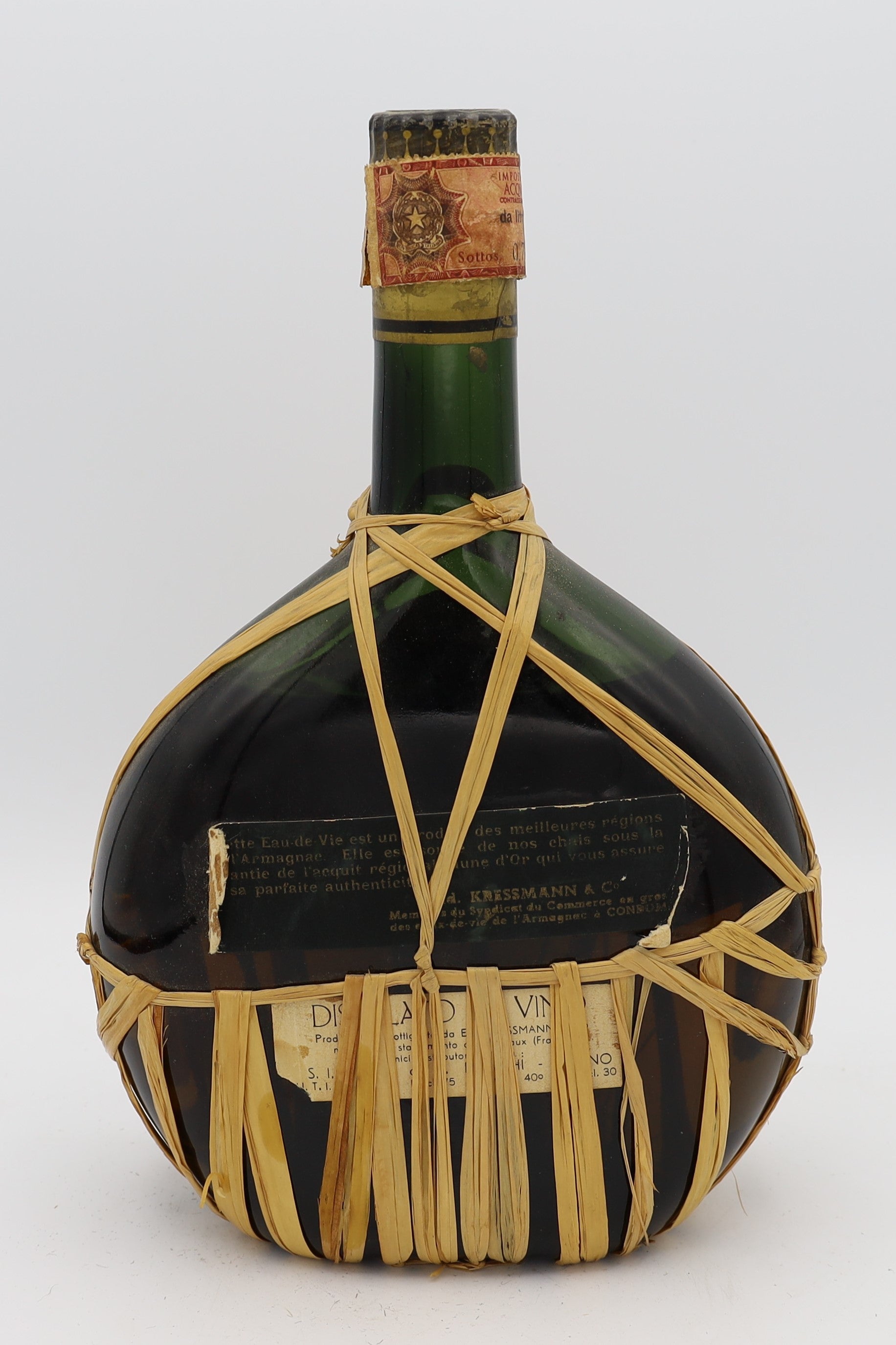 Kressmann Armagnac 3 Star Distillato di Vino – premium aged brandy with smooth, rich flavors, crafted from fine wine distillation.