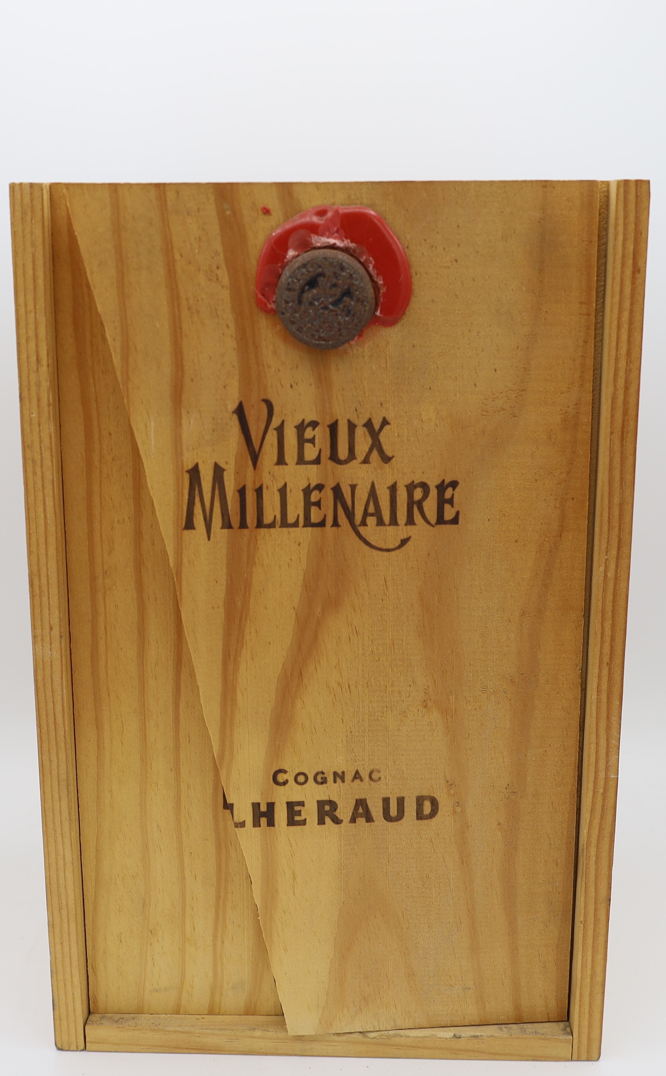 L’Héraud Vieux Cognac Millénaire – premium French cognac in luxury wooden box, Reserved Treasures Club collectible edition