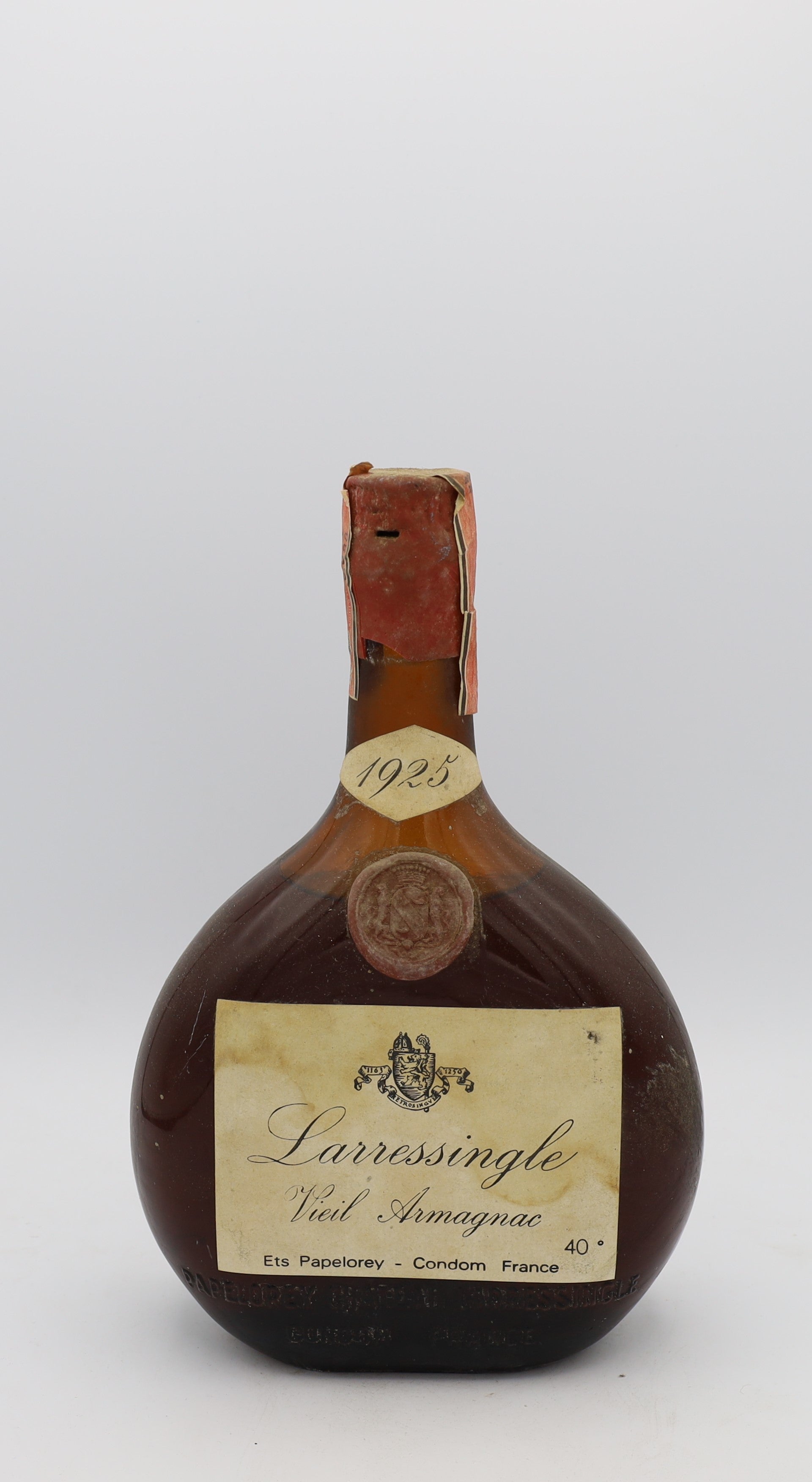 Larressingle Armagnac Vintage 1925, Reserved Treasures Club edition – exceptionally rare vintage brandy with rich, complex flavors, perfect for collectors.