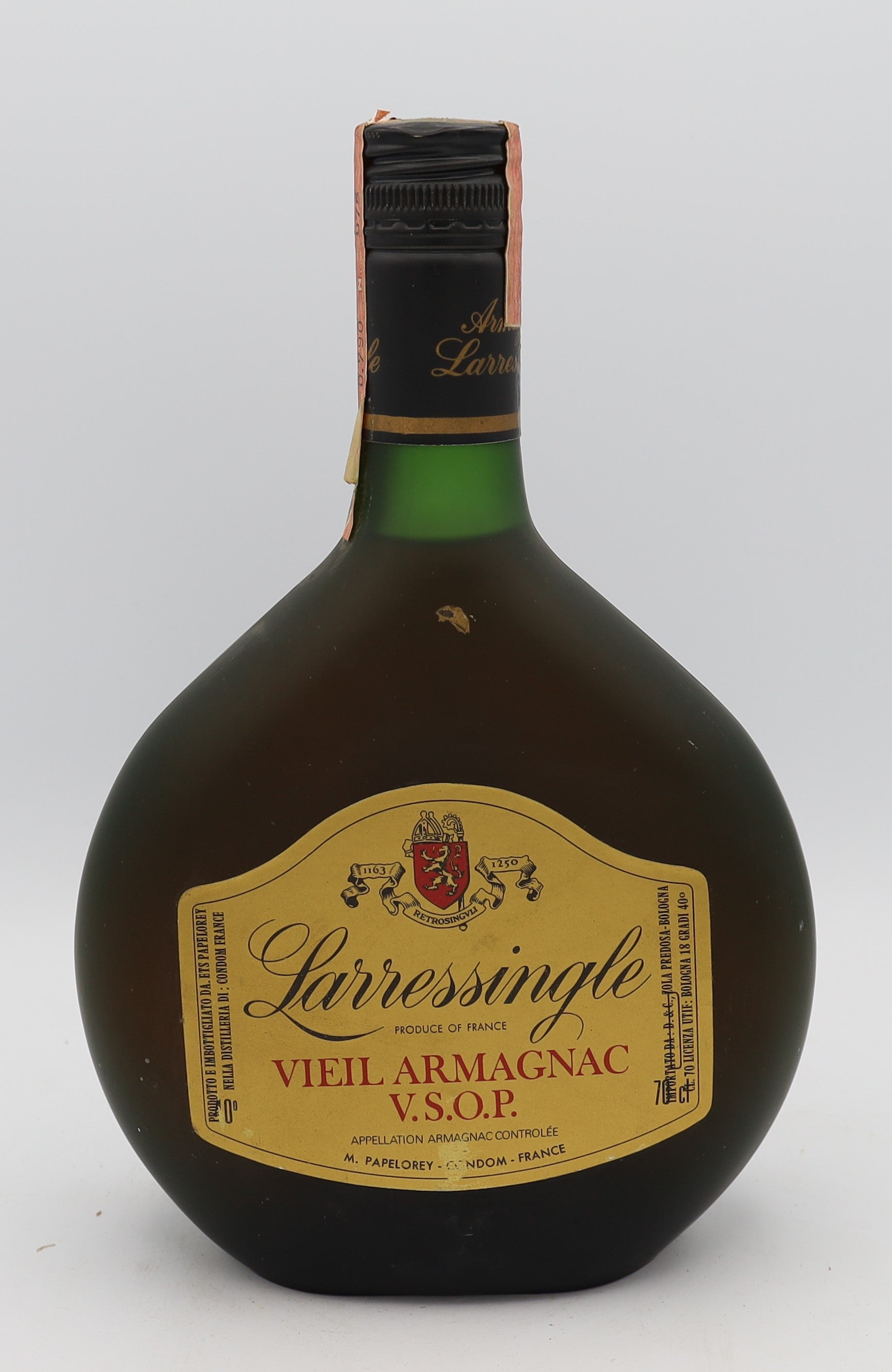 Larressingle Vieil Armagnac VSOP – premium aged brandy with rich, smooth flavors, ideal for collectors and connoisseurs.