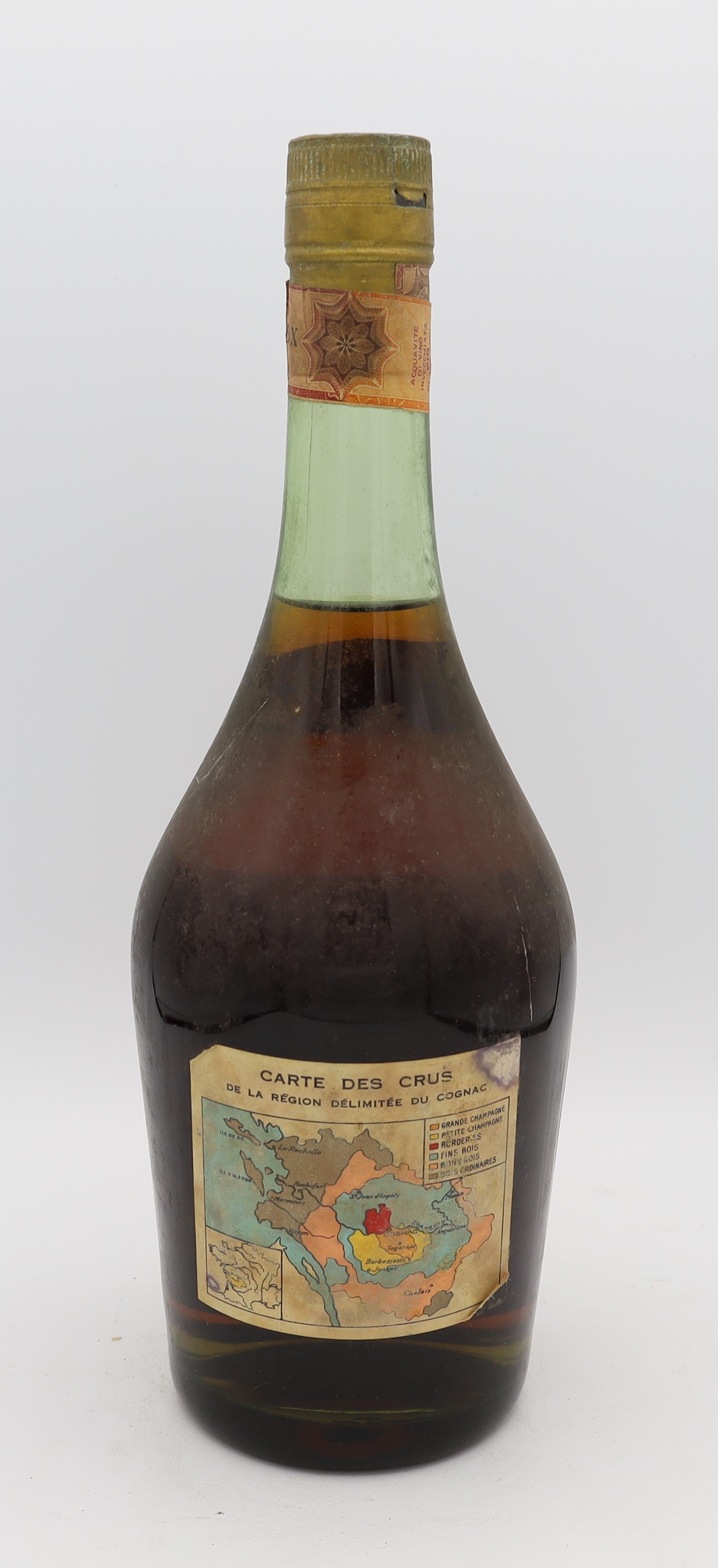P.E. Guillot Napoleon Cognac Vintage 1960s – premium French brandy with rich amber color, smooth and complex flavors, aged to perfection, ideal for collectors and connoisseurs.
