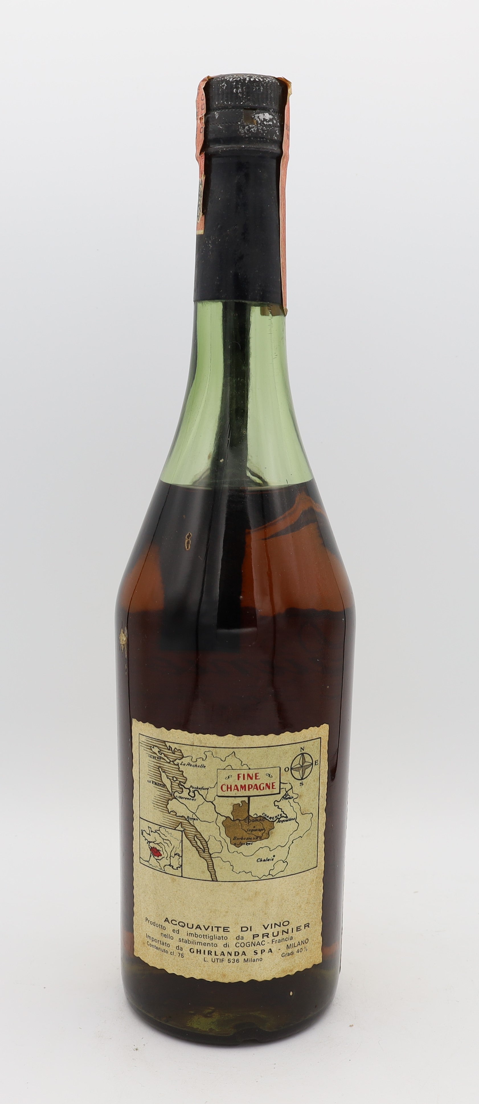 Pruniers Fine Champagne Cognac VSOP – premium French brandy with smooth, refined flavors and rich amber color, ideal for collectors and connoisseurs.