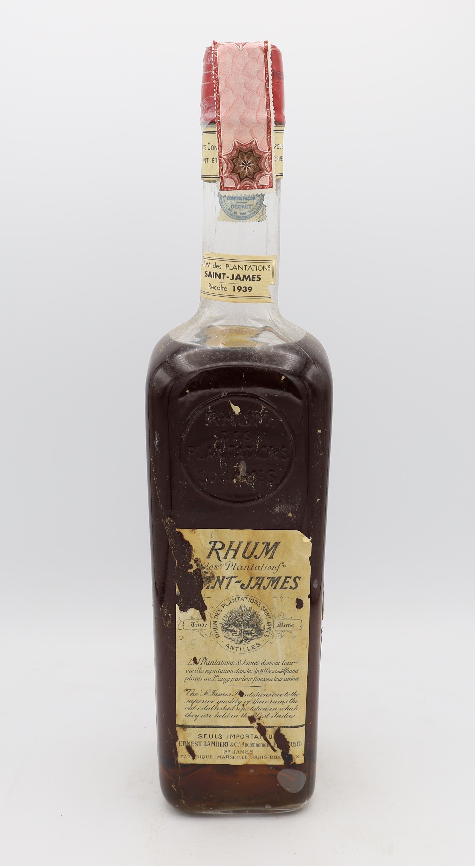 Saint James Agricole Rum Récolte 1939, Reserved Treasures Club edition – exceptionally rare vintage rum with rich, complex flavors, presented for collectors