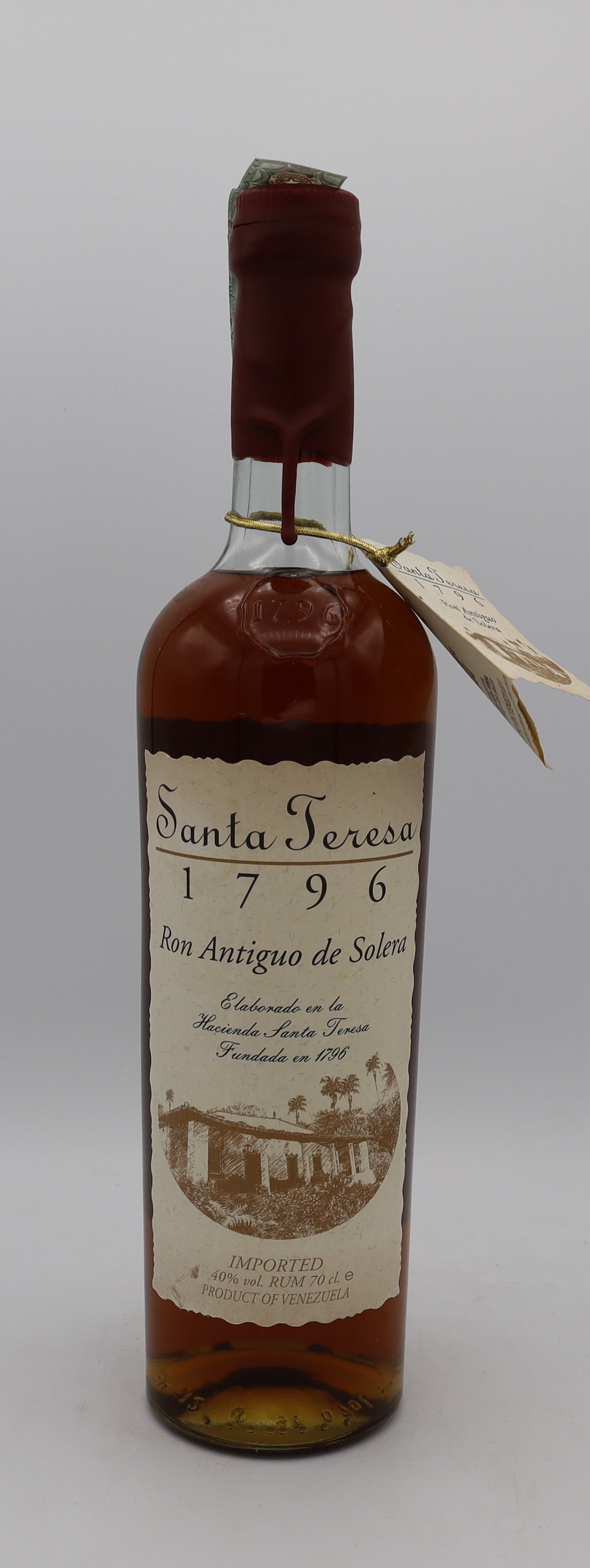 Santa Teresa Ron Antiguo de Solera 1796 Rum – premium Venezuelan rum presented in a collector’s box, with rich, complex flavors and smooth finish.