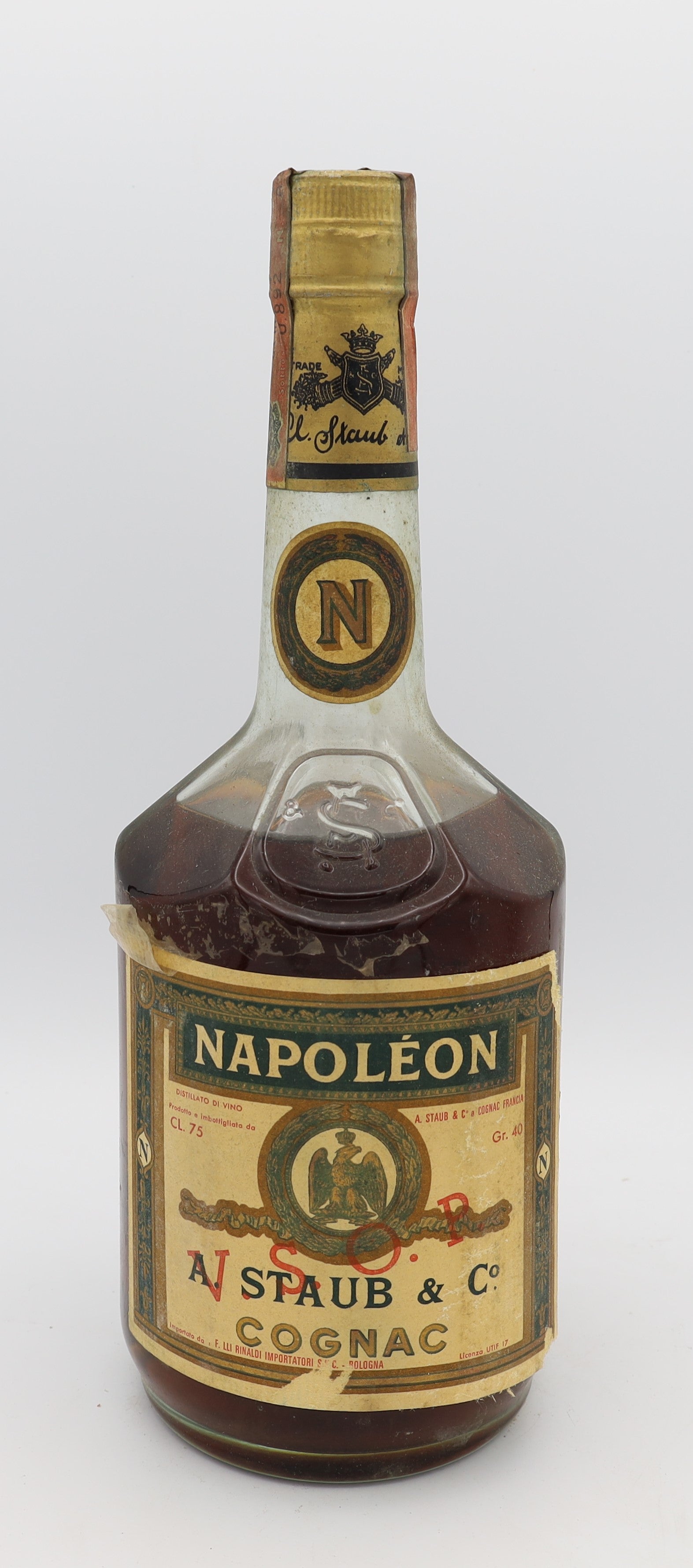 Staub Cognac VSOP Napoleon – fine French brandy with smooth, rich flavors and elegant aroma, perfect for collectors and connoisseurs.