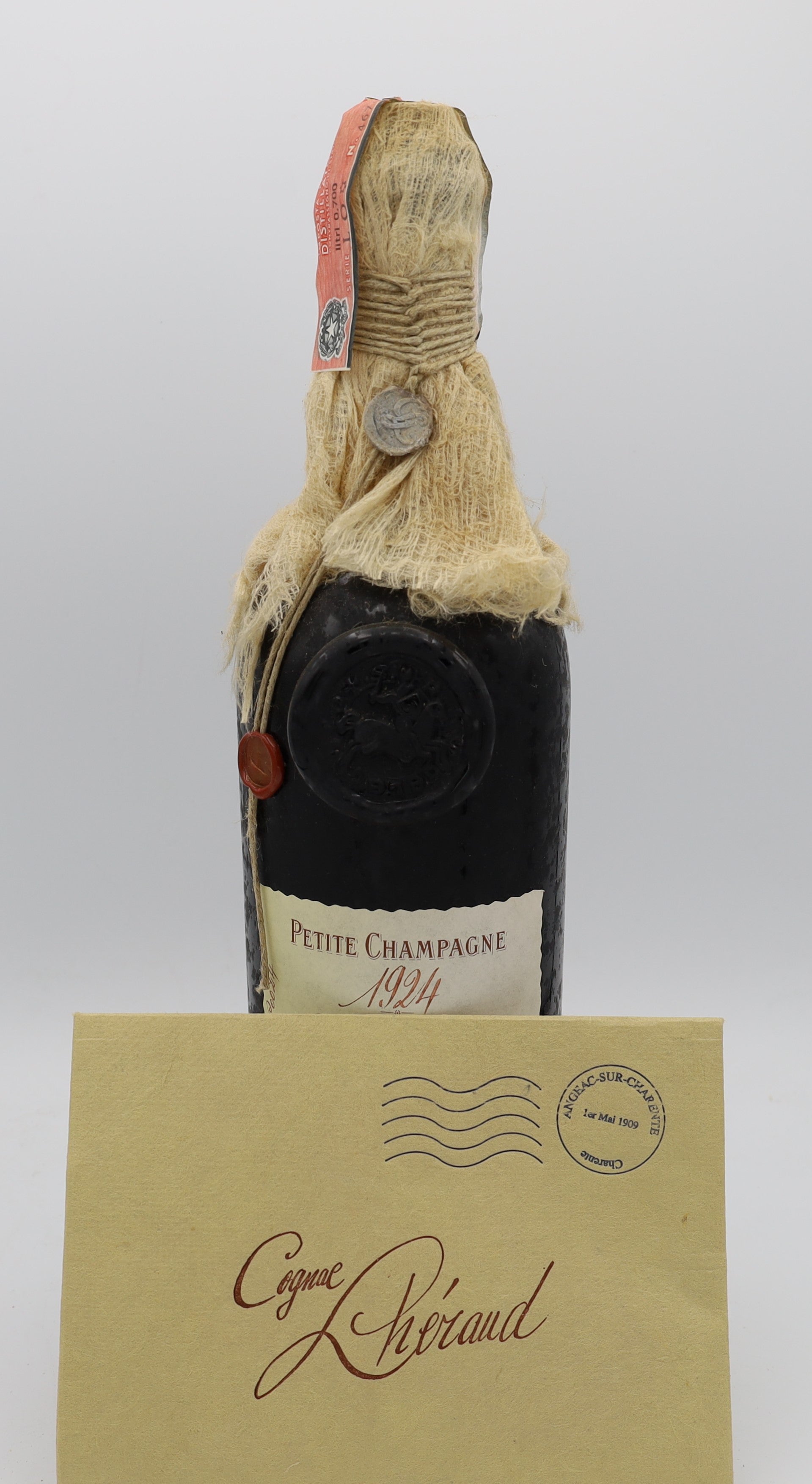 L’Héraud Petite Champagne Cognac Vintage 1924 – rare French cognac with certificate, Reserved Treasures Club collectible edition for connoisseurs