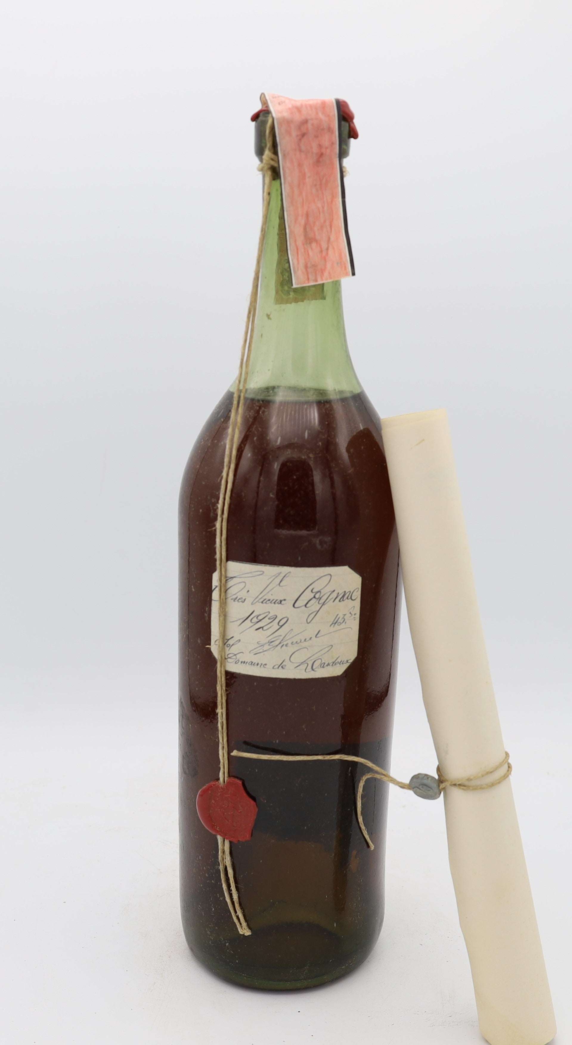 L’Héraud Très Vieux Cognac Vintage 1929 – rare French cognac with certificate, Reserved Treasures Club collectible edition for connoisseurs