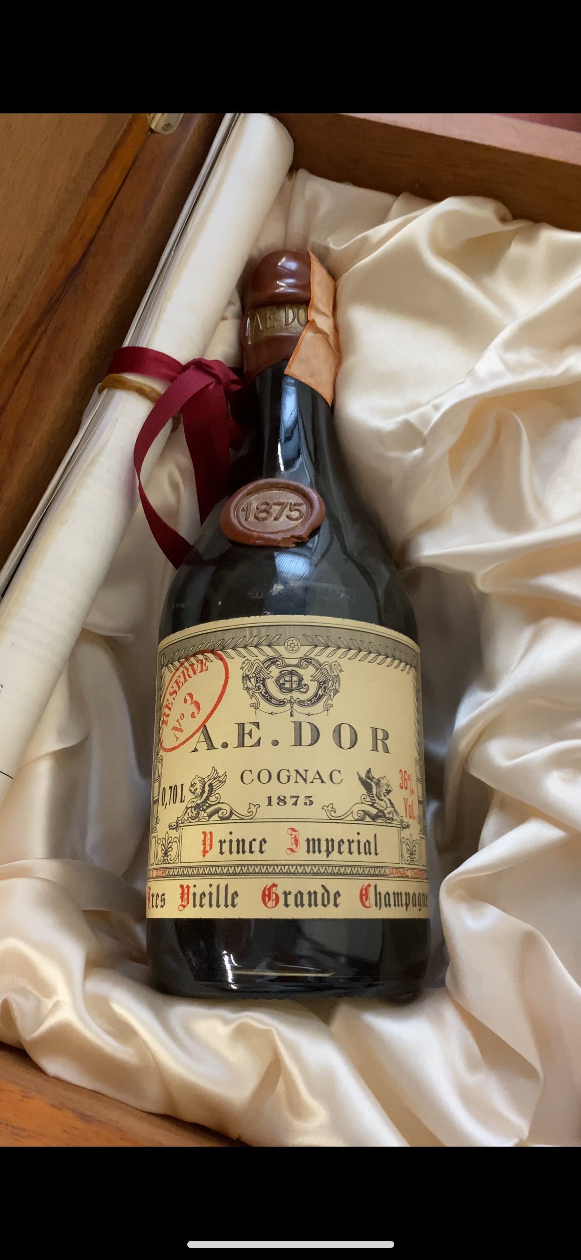 Vintage Cognac Collection: Discover Your Treasure - Reserved