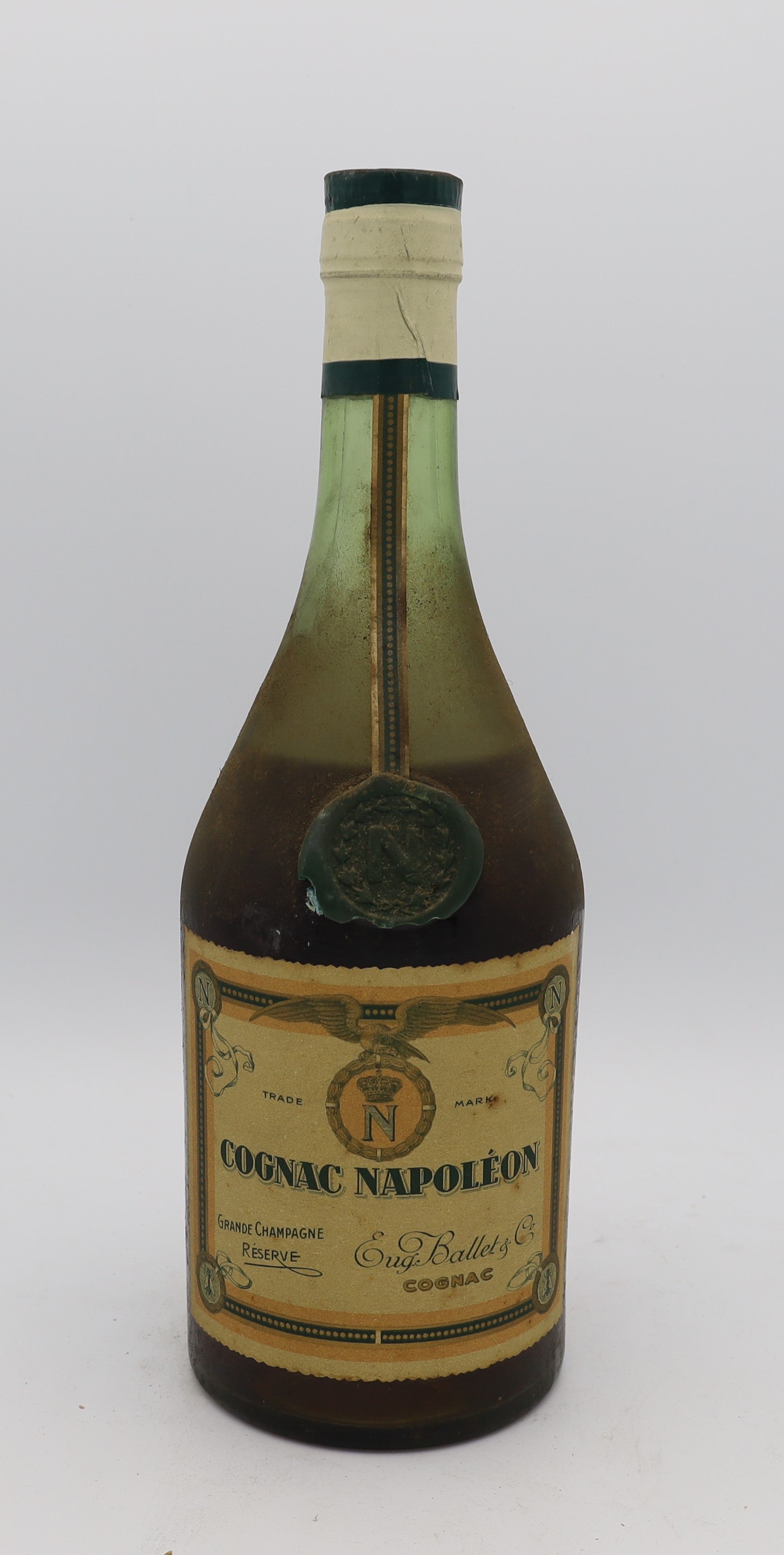 Ballet Cognac Napoleon Grande Champagne Reserve – premium aged brandy with rich, smooth flavors, crafted from Grande Champagne eaux-de-vie, ideal for collectors and connoisseurs.