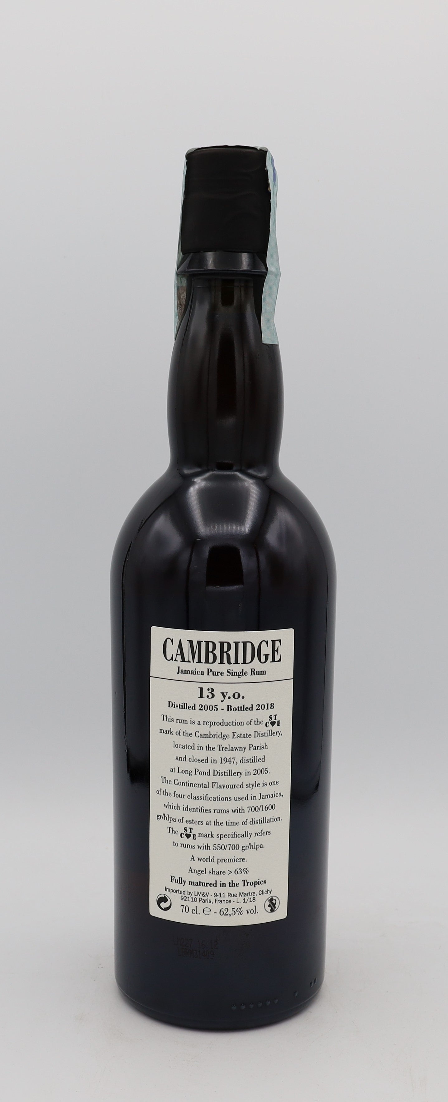 Cambridge Jamaican Rum Long Pond Distillery 13YO – premium aged Jamaican rum presented in a collector’s box, with rich, complex flavors and smooth finish.