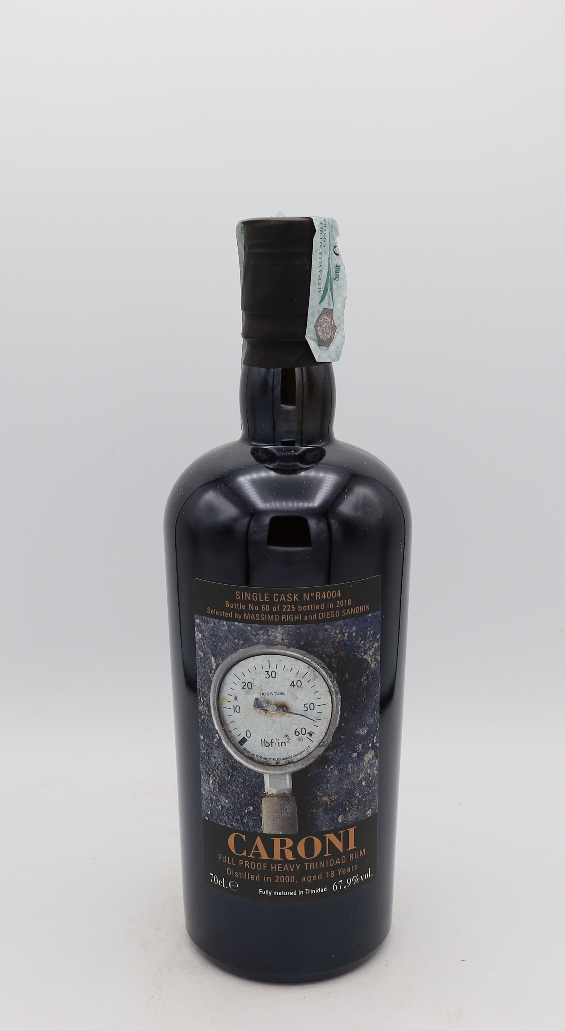 Caroni Rum Single Cask R4004 – 18-year-old vintage 2000, Massimo Righi & Diego Sandrin, premium Old Whisky presentation box, Reserved Treasures Club collectible