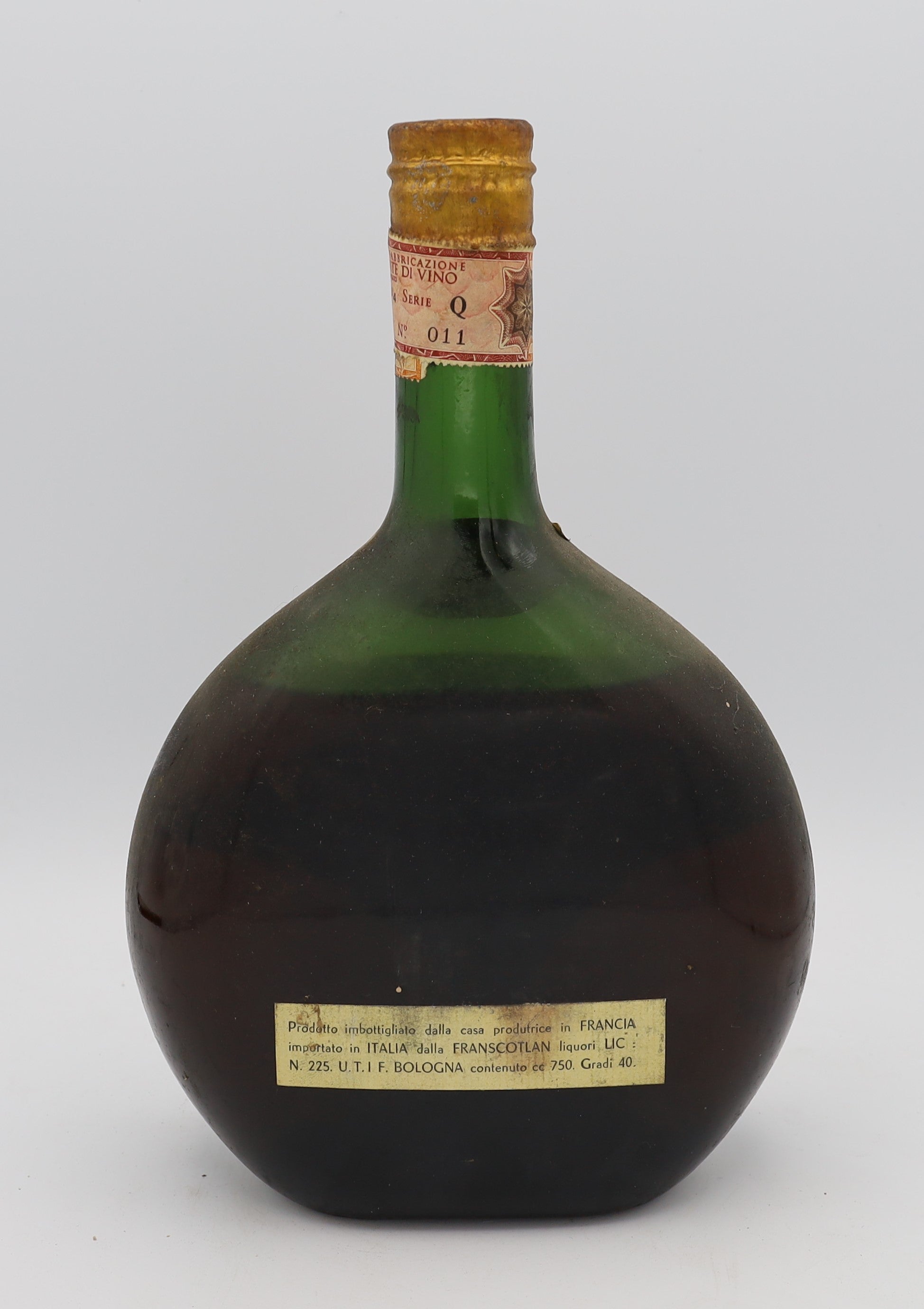 Empereur VSOP Armagnac in green bottle with gold cap – premium aged brandy with rich, smooth flavors, ideal for collectors and connoisseurs.