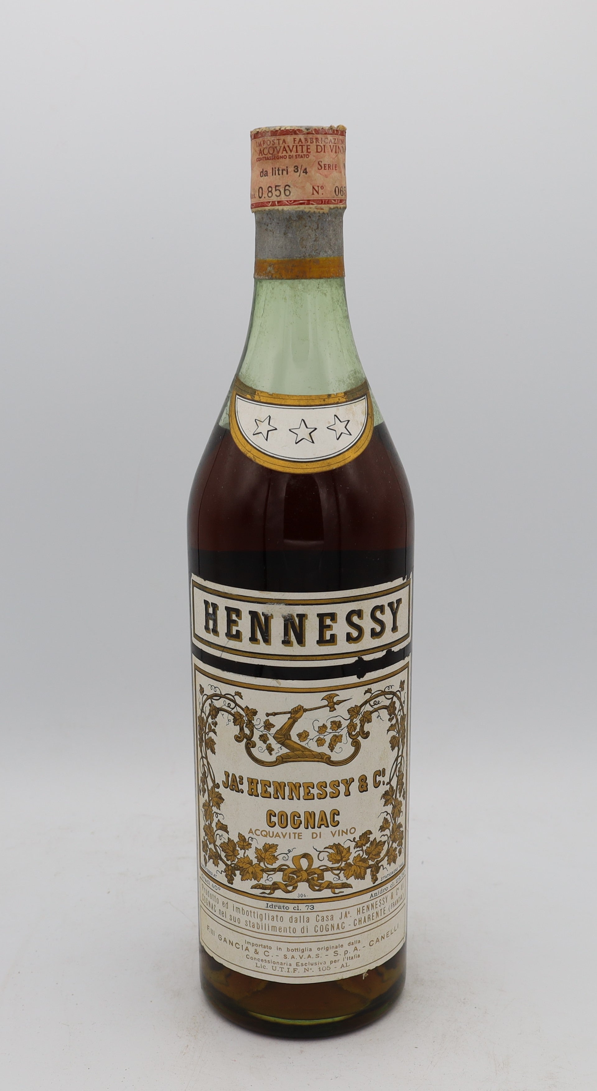 Hennessy Cognac 3 Stars 1960's: Authenticity and Craftsmanship
