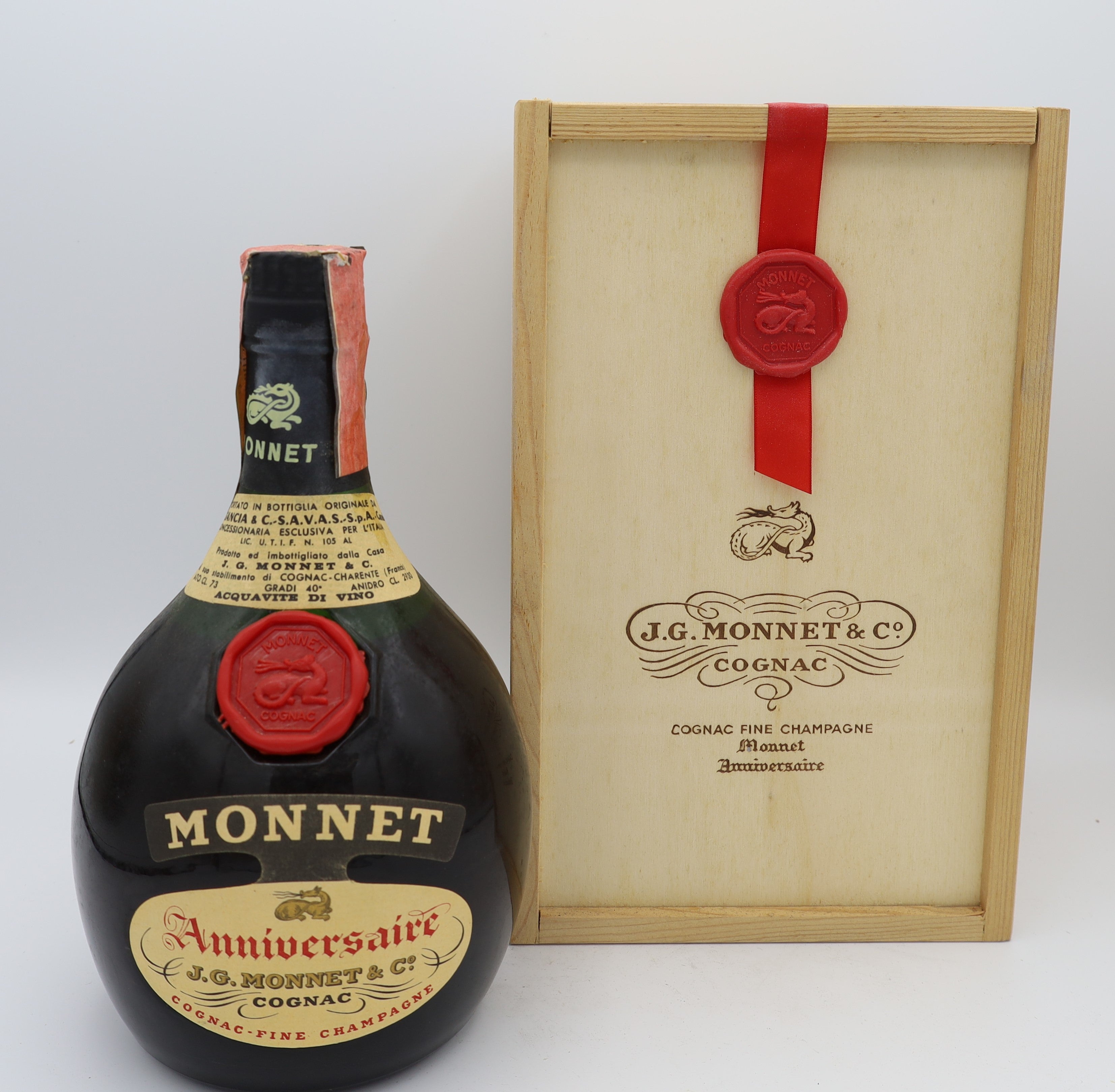 Monnet Cognac Vintage 1960's – Timeless French Craftsmanship