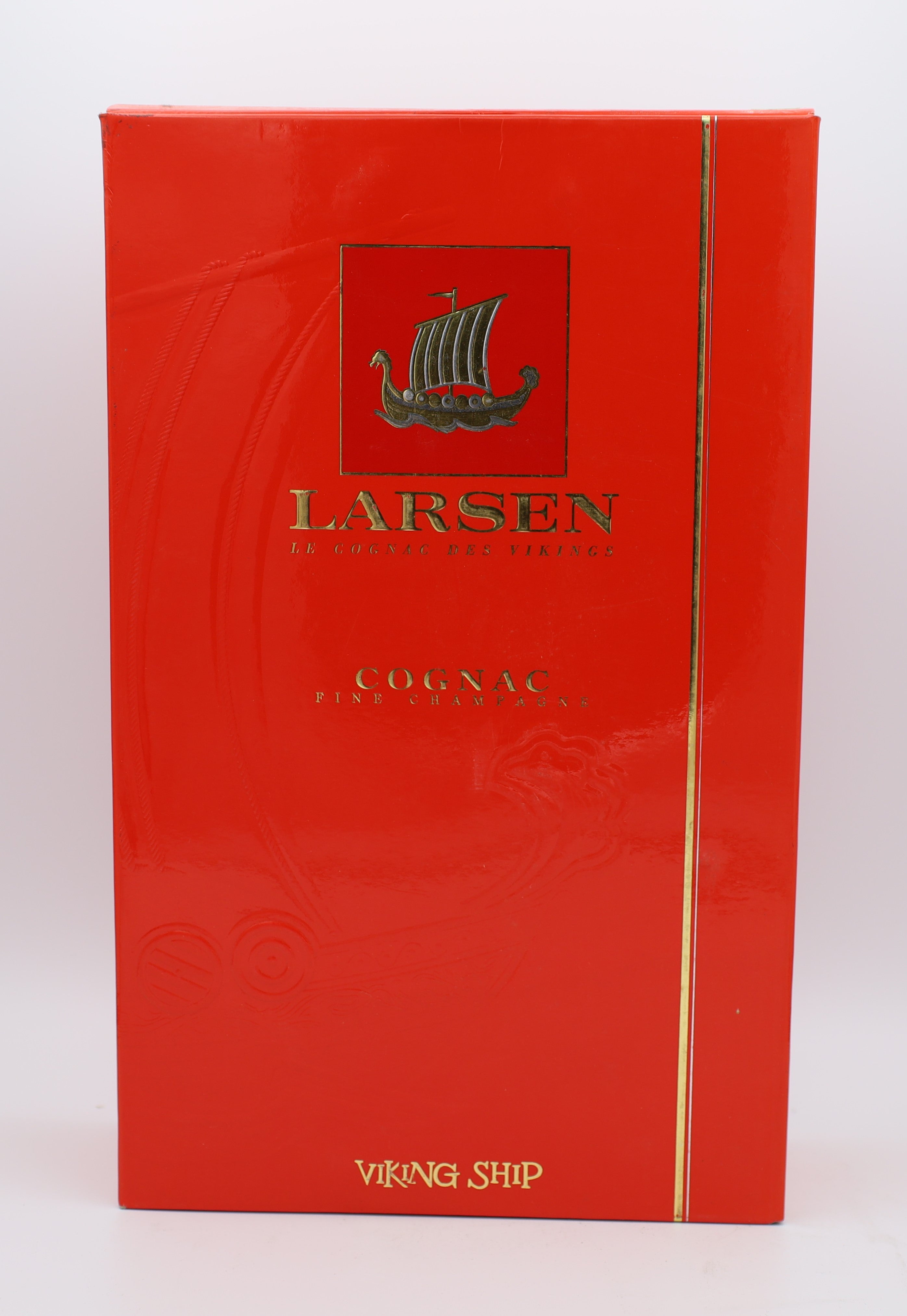 Larsen Invincible ブランデー 船型ボトル 3本 Larsen Viking Ship Night Blue Cognac: Buy Online on Cognac-Expert.com