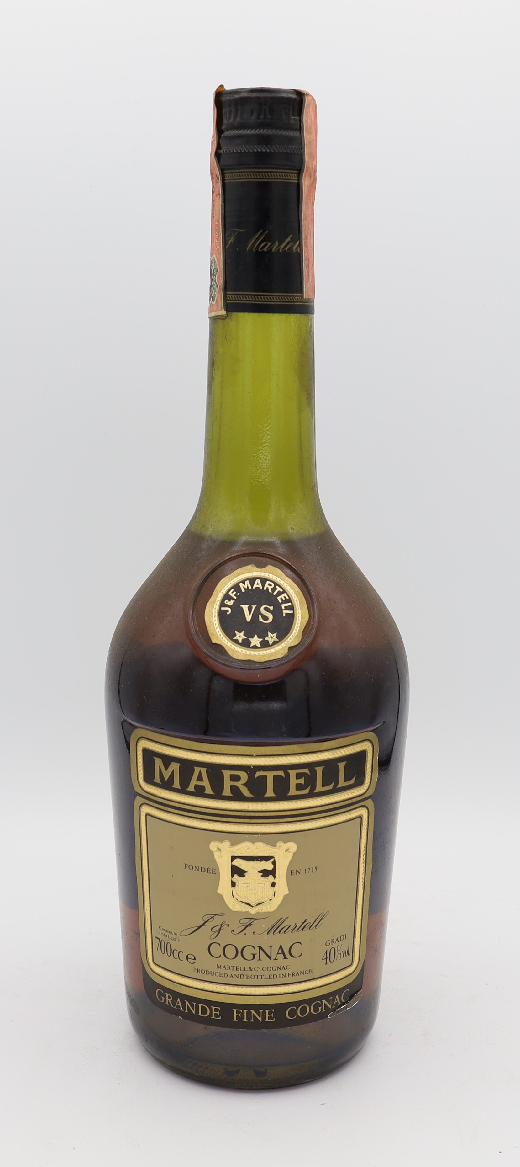 Martell Grande Fine Cognac VS 3 Stars – premium French brandy with rich amber color, smooth and refined flavors, ideal for collectors and connoisseurs.