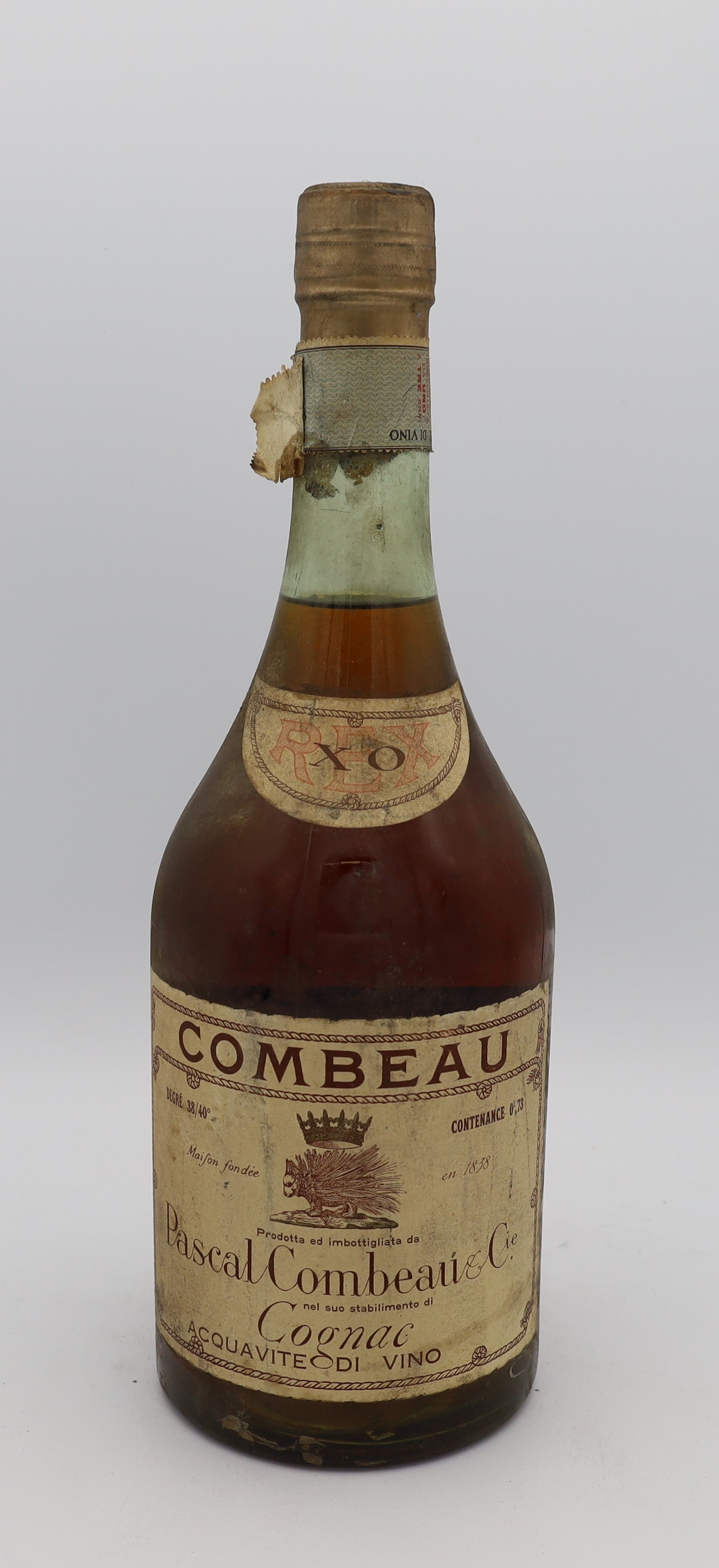 Pascal Combeau XO Cognac – extra old French cognac aged for many years, showcasing deep amber color, complex notes of dried fruit, oak, and spice with a smooth, luxurious finish.